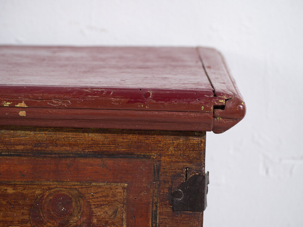 Antique pine wood chest – Central Europe (circa 1900)