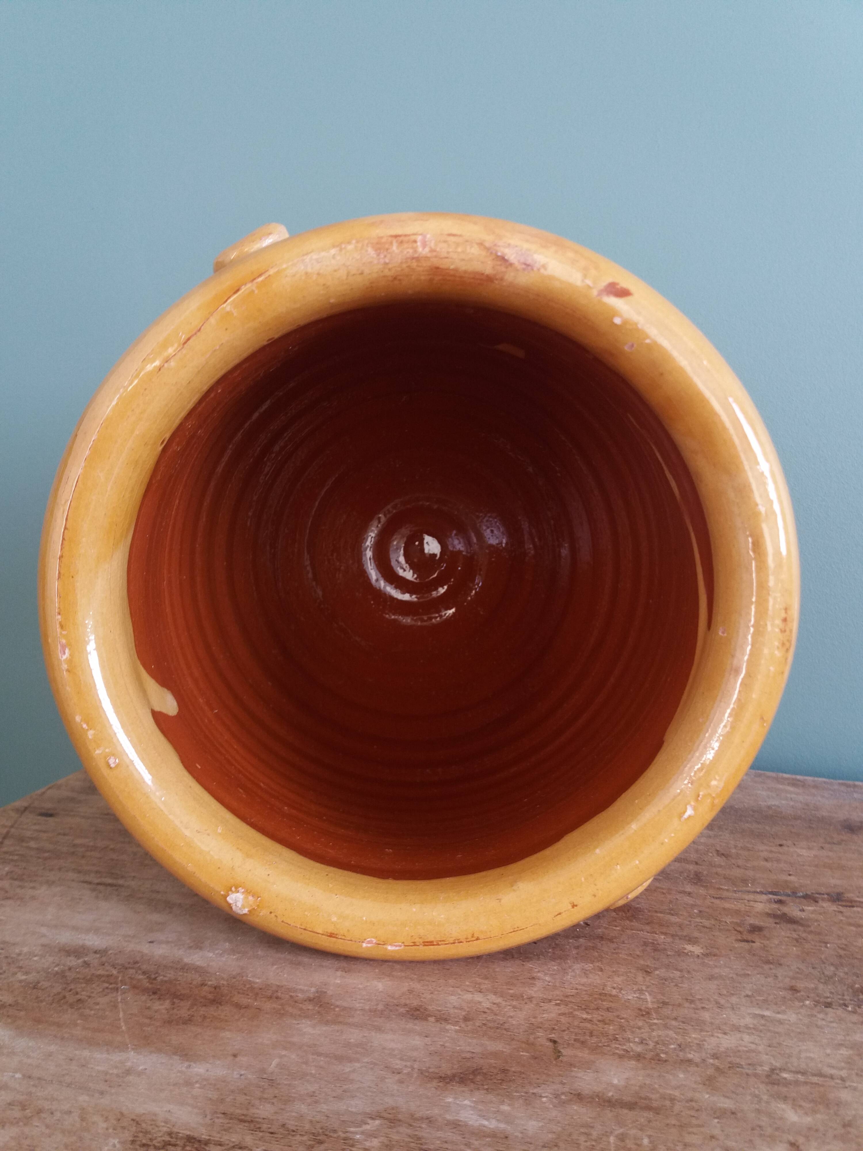 Provencal pottery terracotta jar