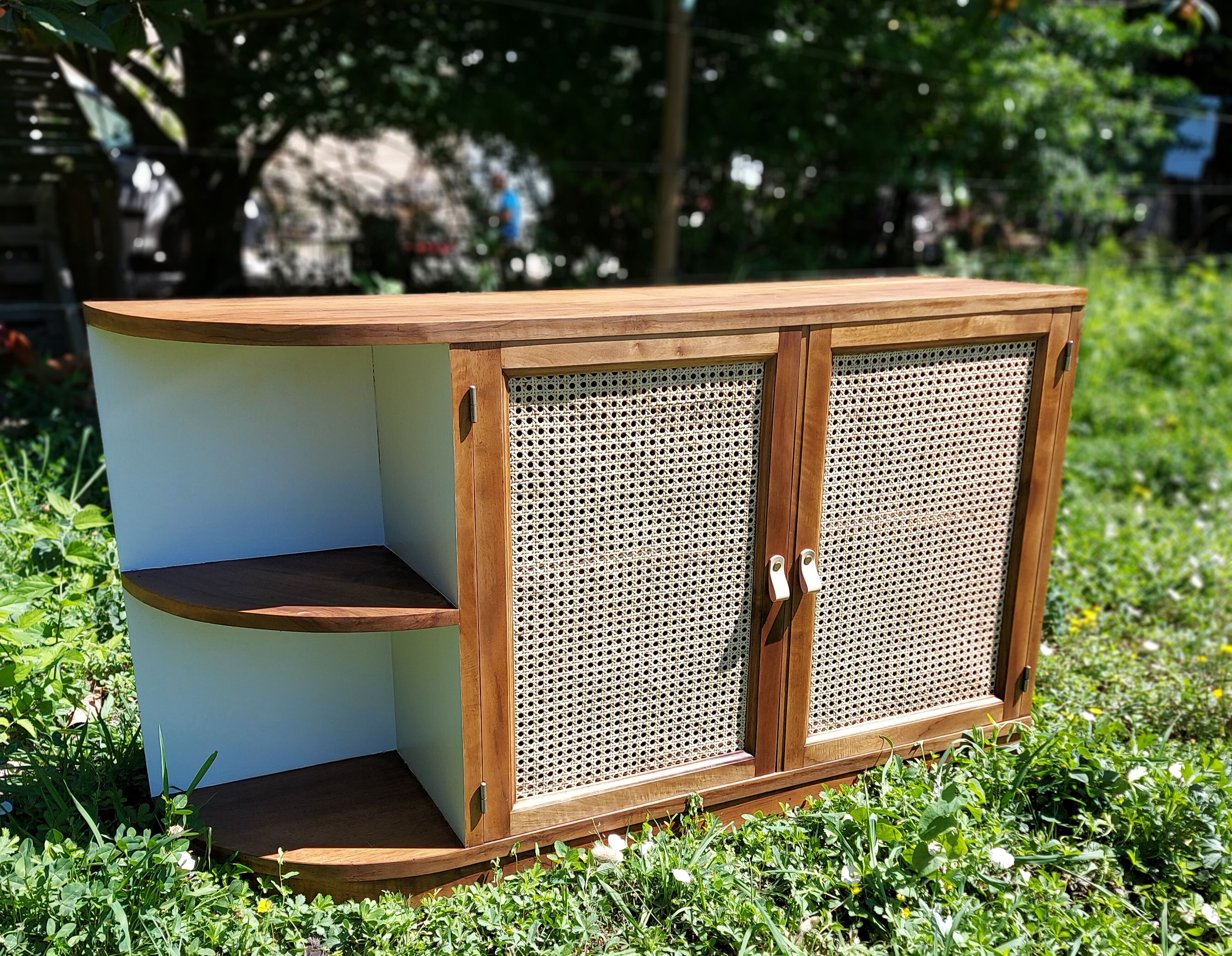 Meuble vintage canné
