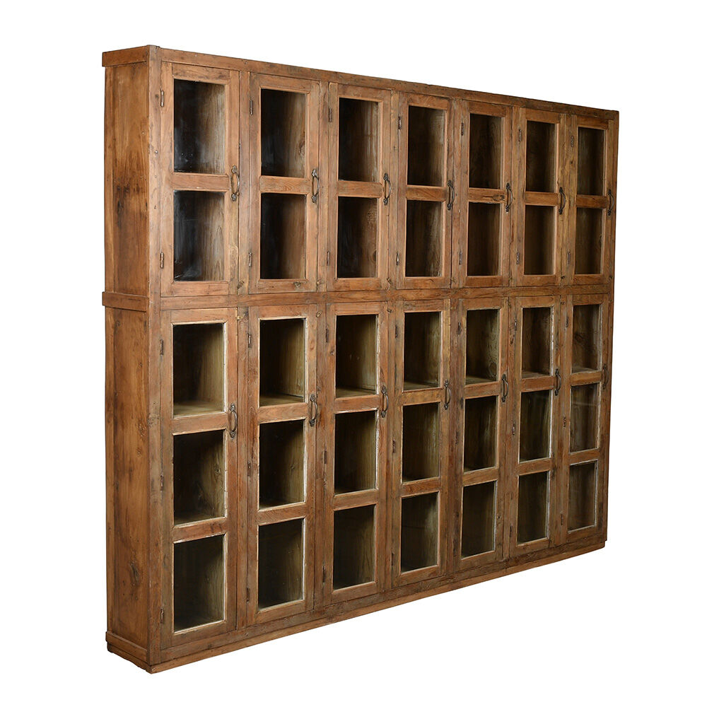 Armoire vitrée à 35 casiers