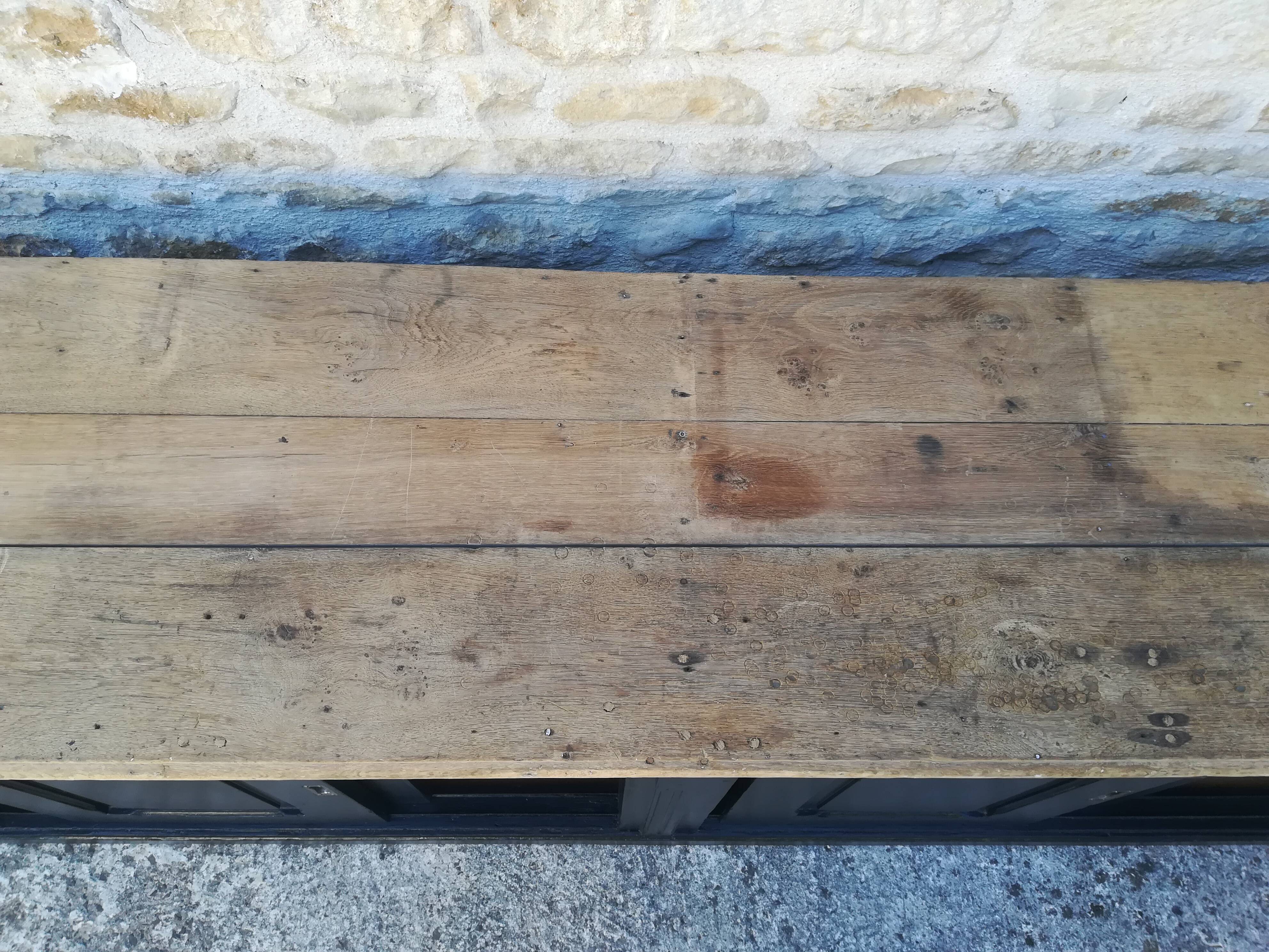 Counter 4 sliding doors