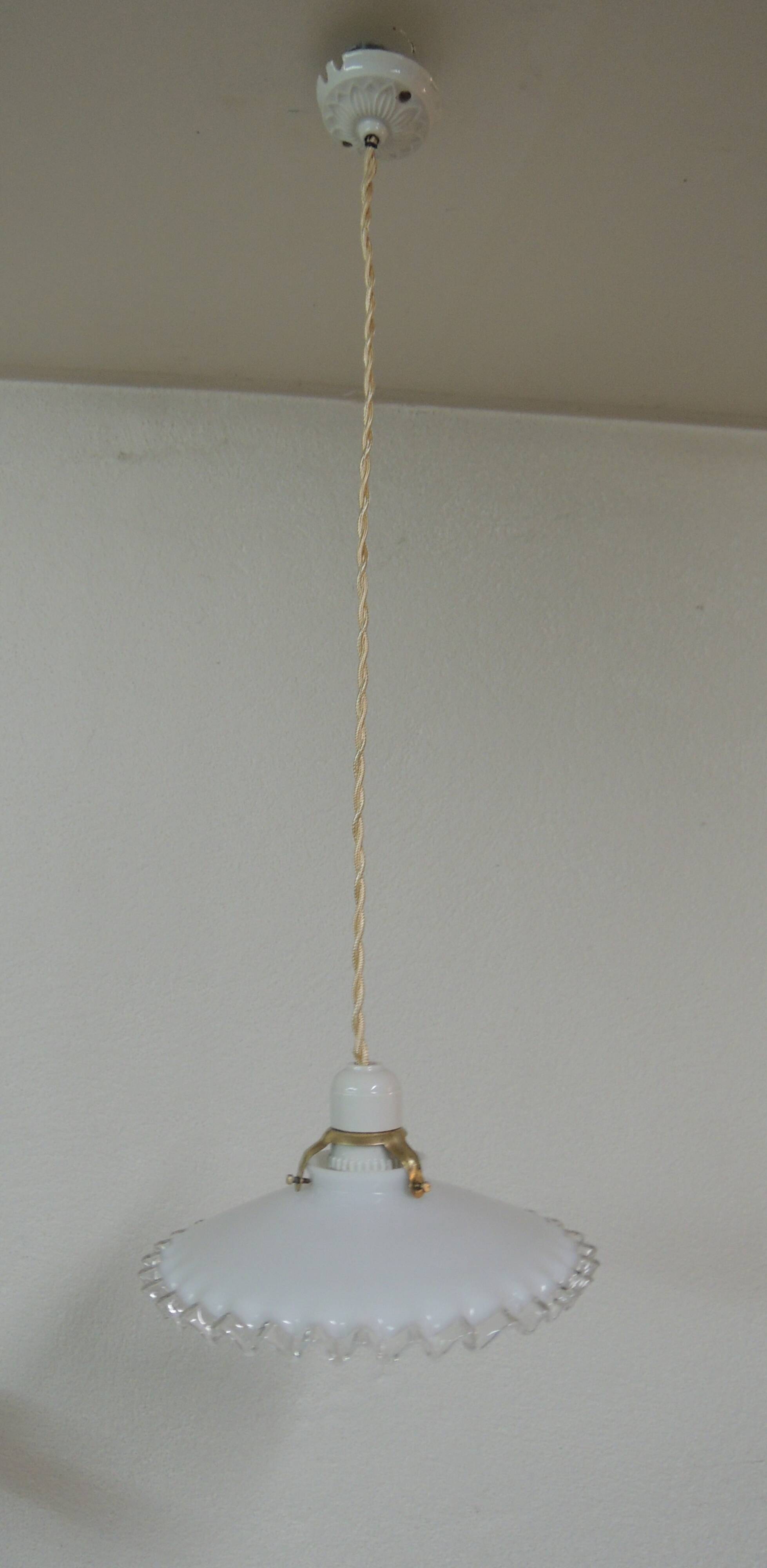 Lace suspension
