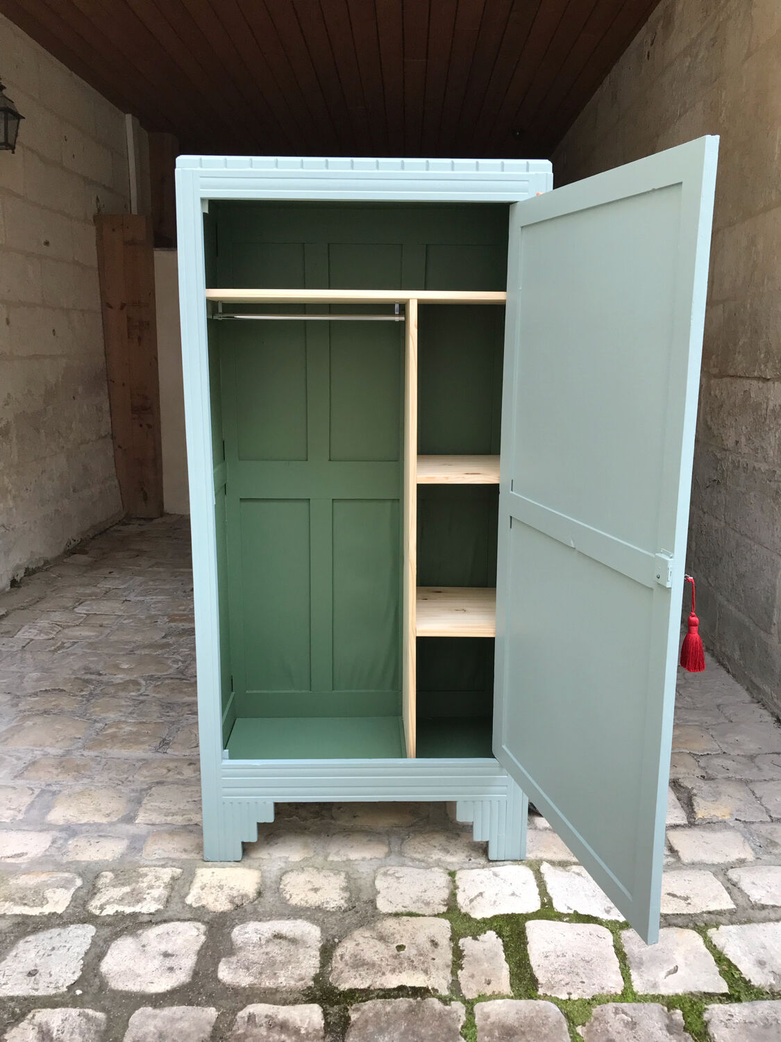 Parisian art deco cabinet with 1 door