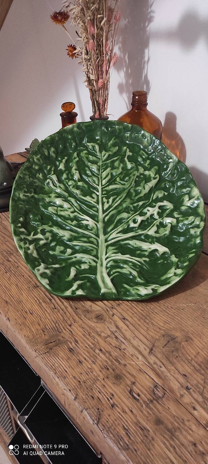 Grand plat Feuille de Chou Barbotine