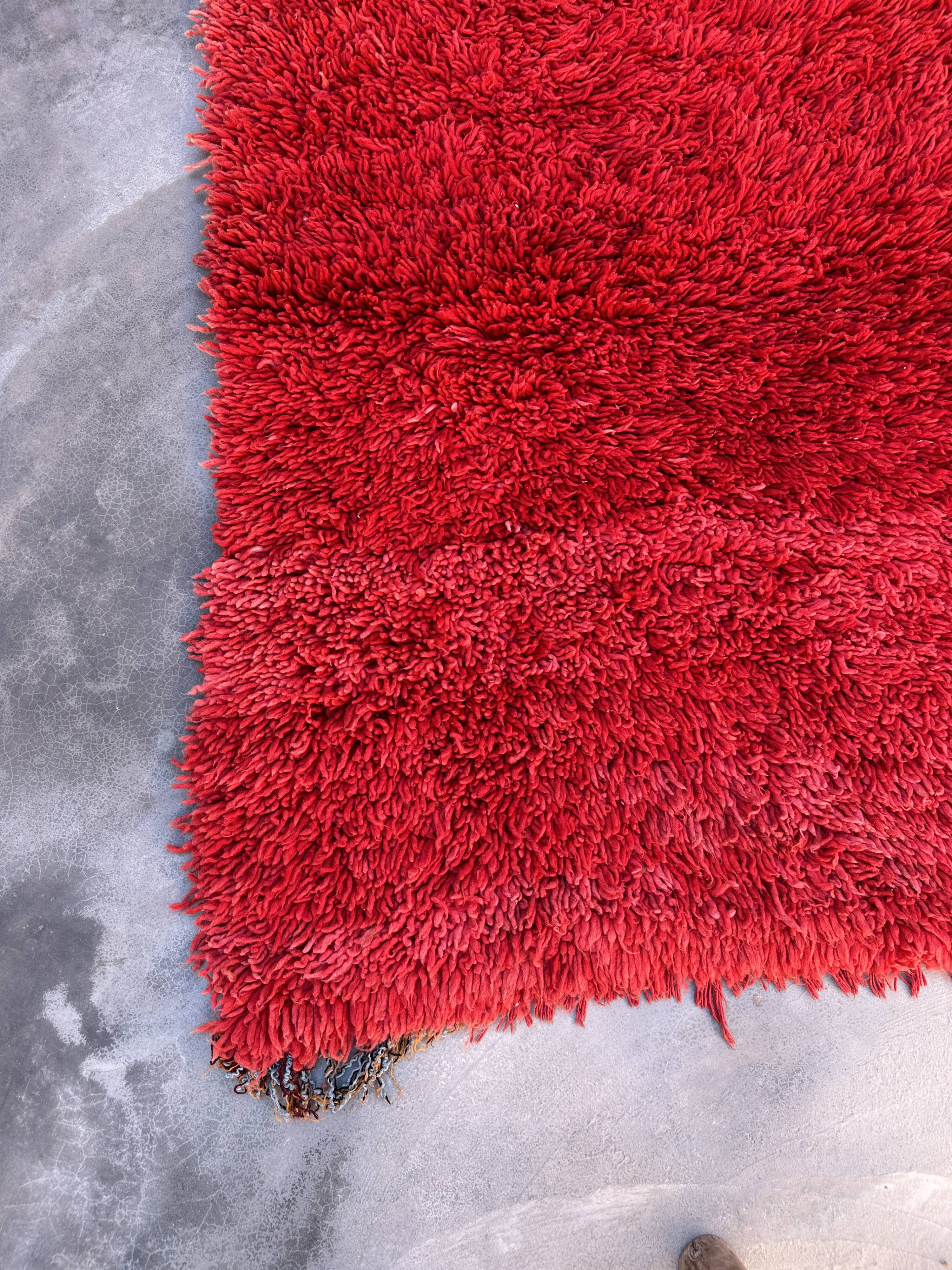 Moroccan rug Beni M'Guild red - 94 x 254 cm