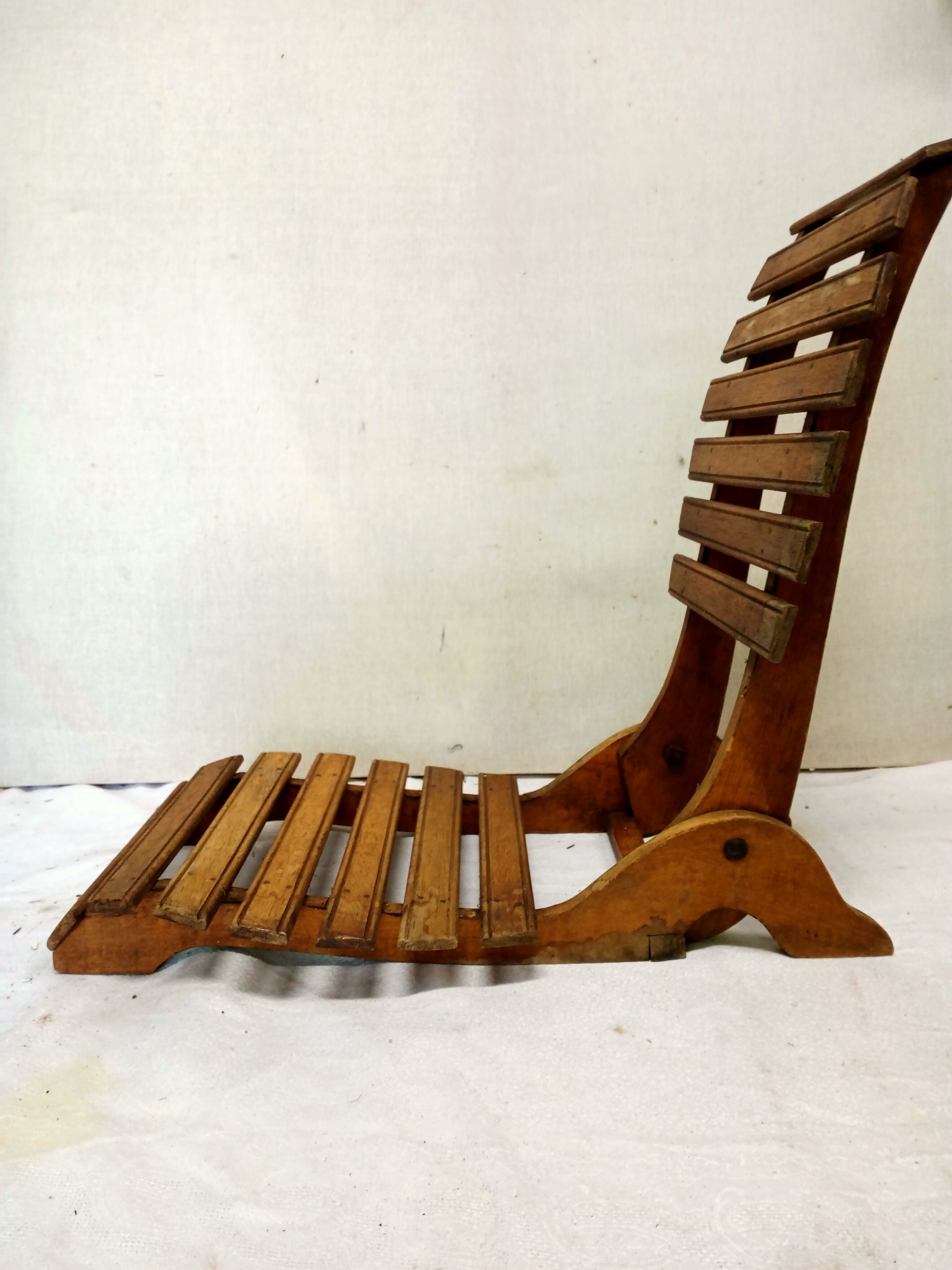 Beach folding chairs