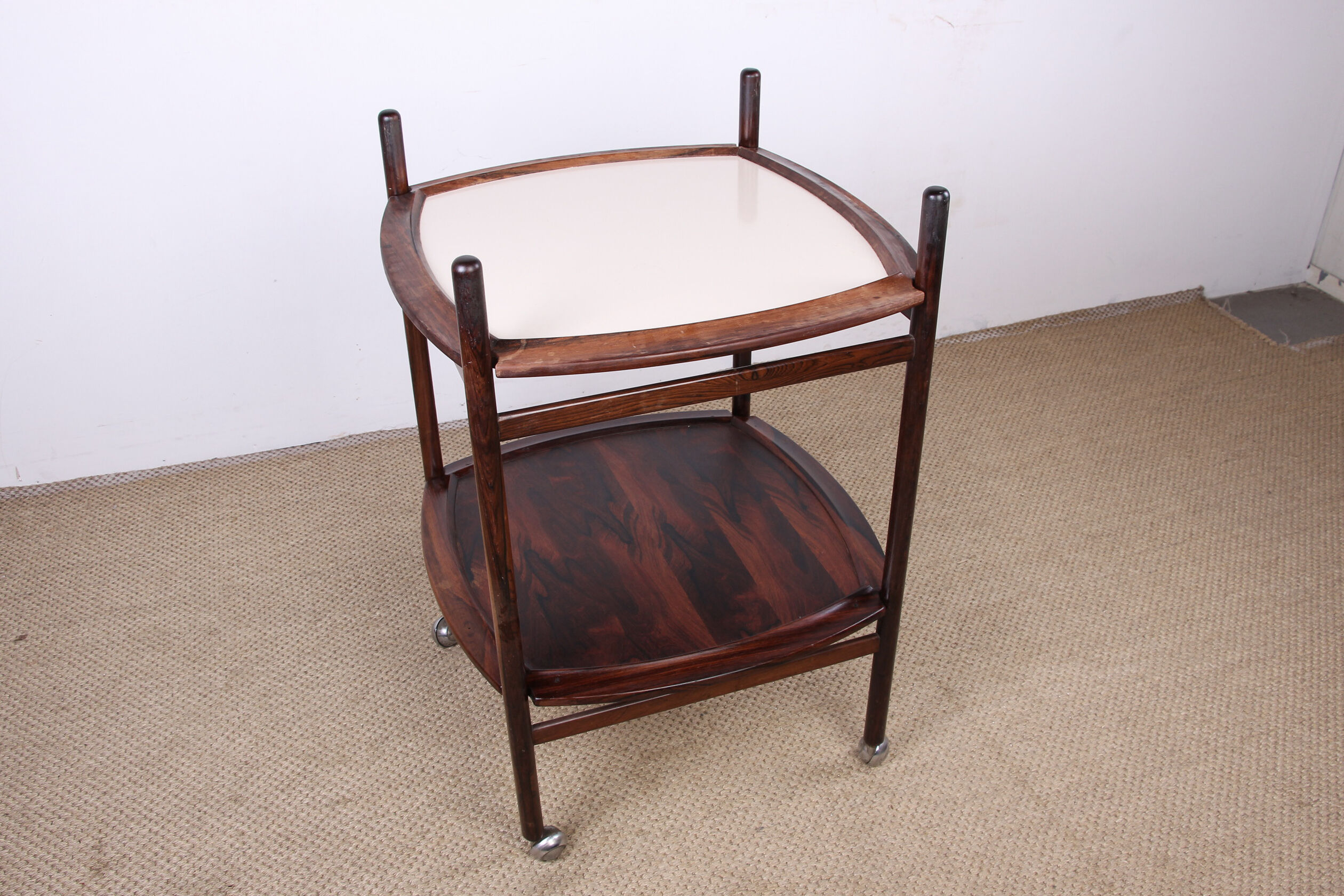 Brazilian service, 2 reversible trays Rosewood and Formica, Cantù Móveis for Interiores.