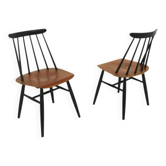 Set of 2 Scandinavian "Fanett" chairs by Ilmari Tapiovaara, Sweden, 1960