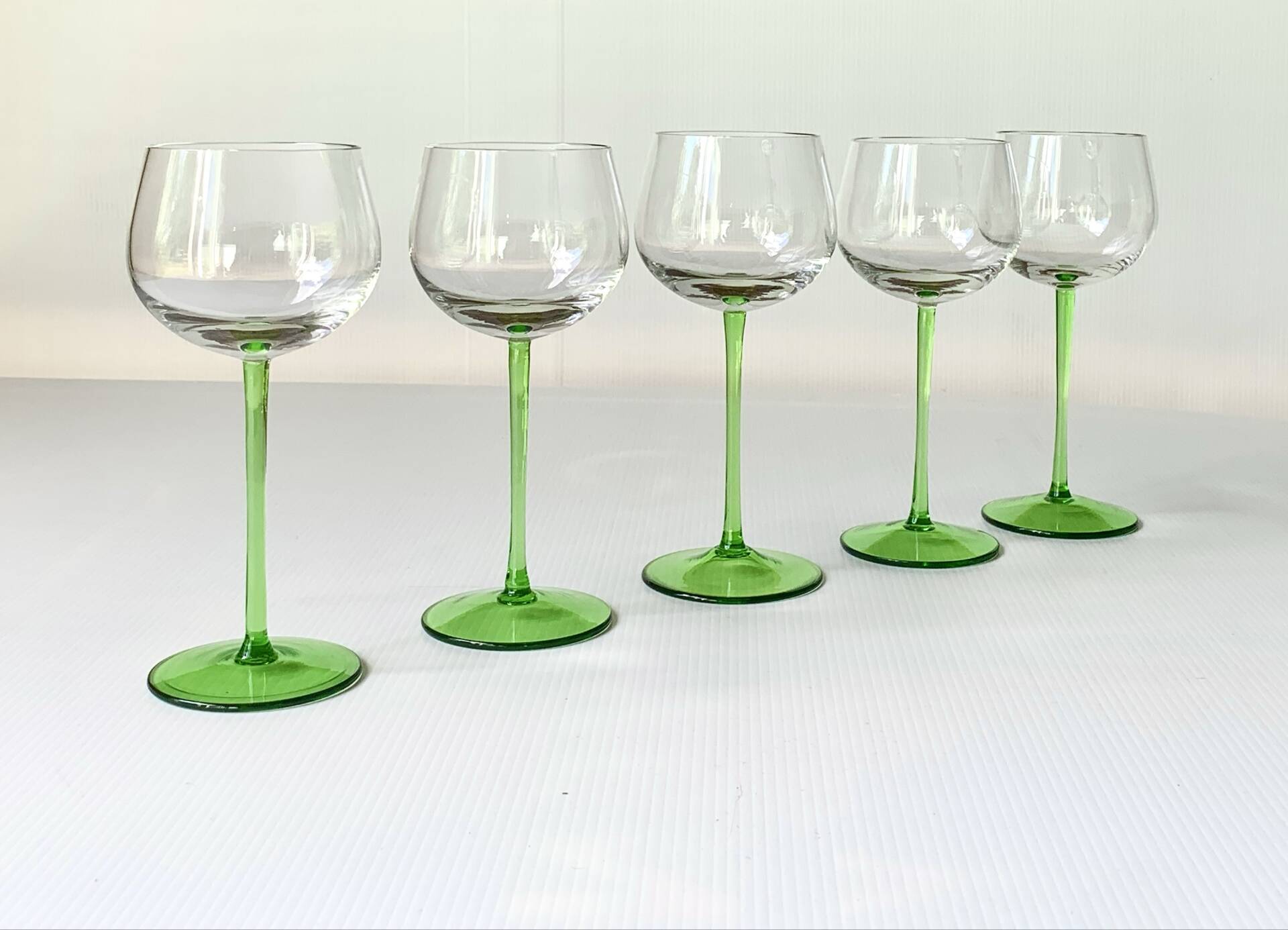 Verres à vin blanc soufflés vintage