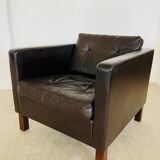 Vintage retro Danish club chair in brown leather by Erik Jørgensen