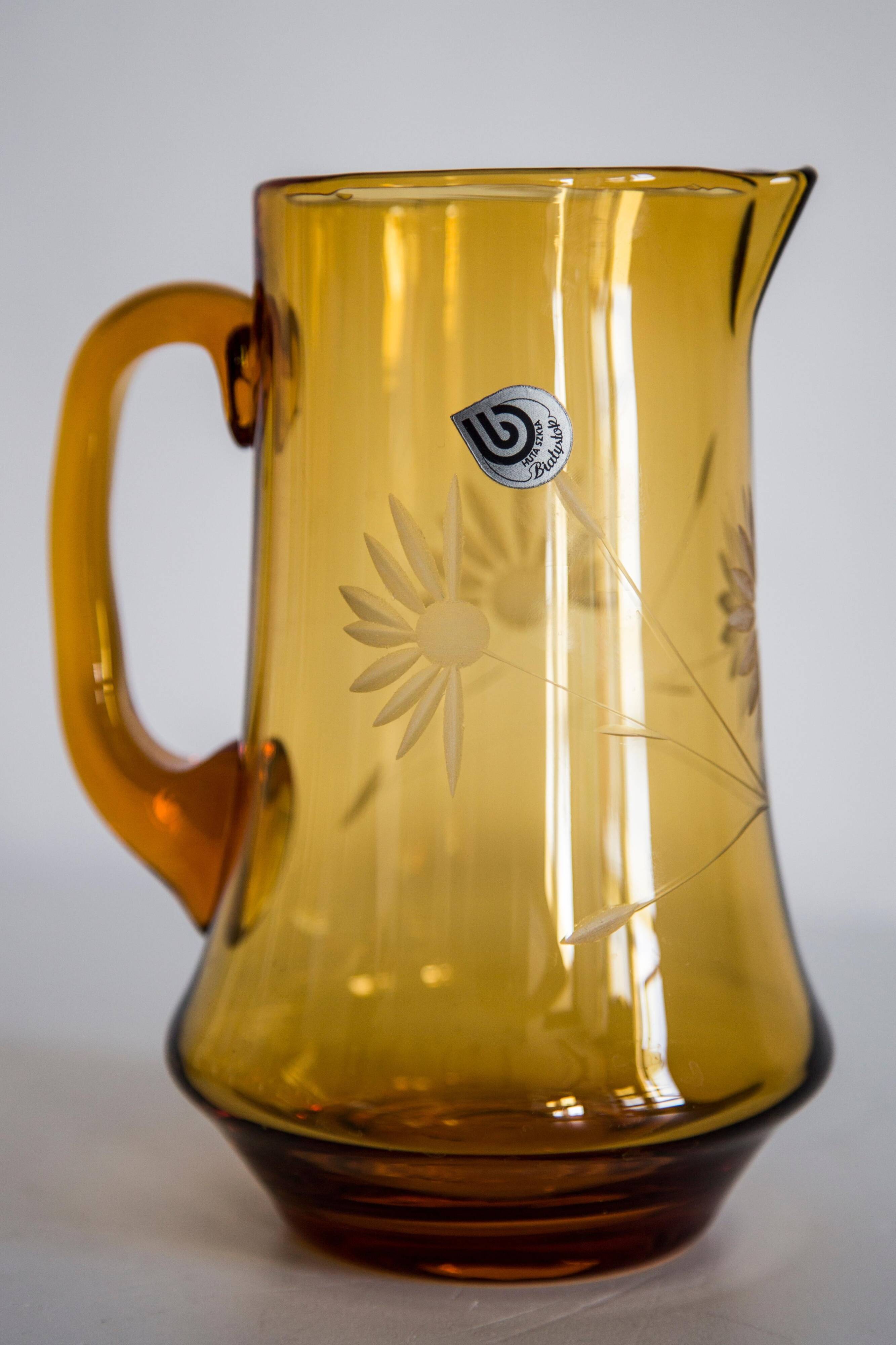Set of six mid-century glasses and yellow Murano pot, Europe, 1960s.