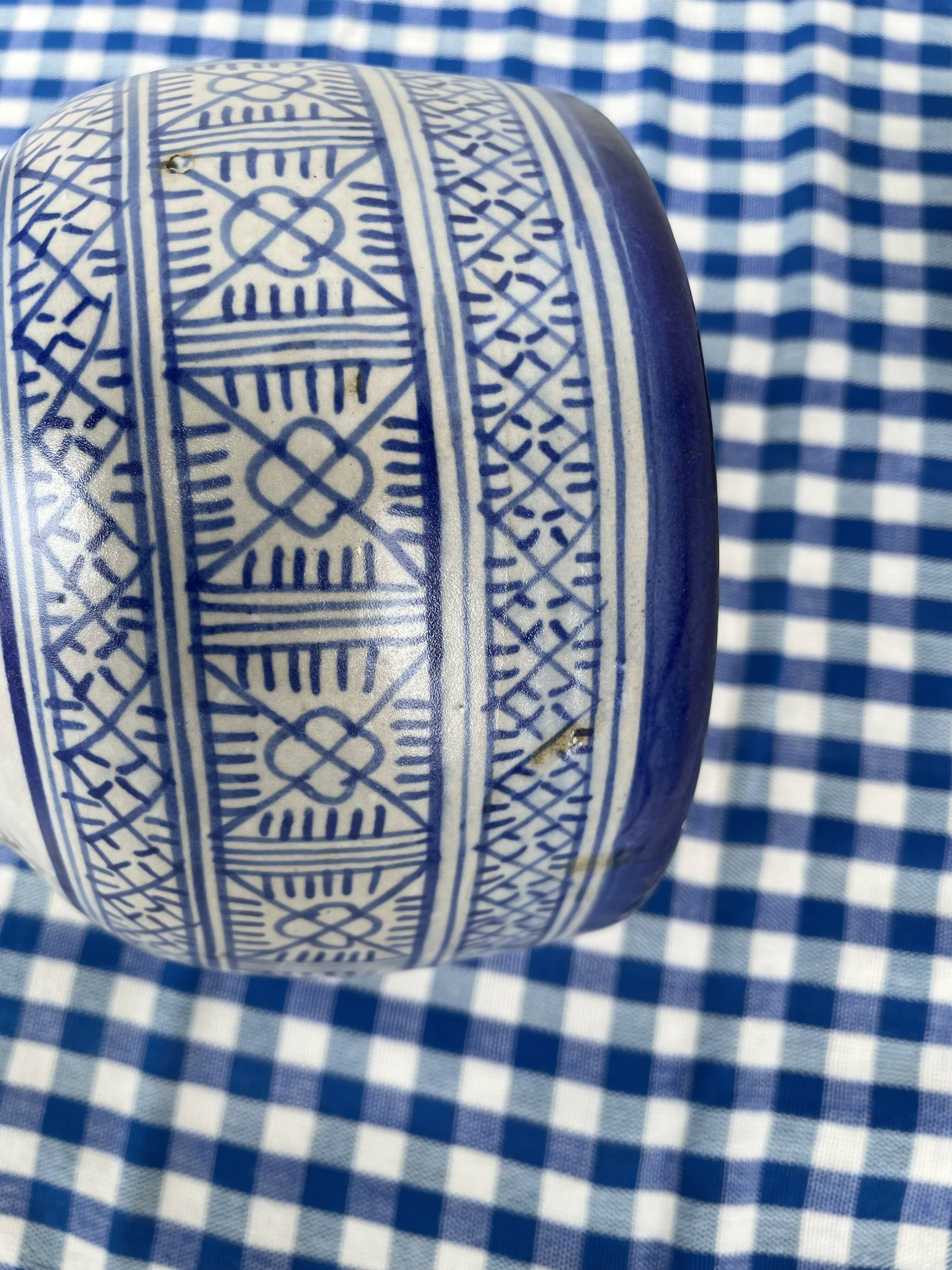 Antique covered butter pot "jobbana" from Morocco, Fes, signed Serghini.