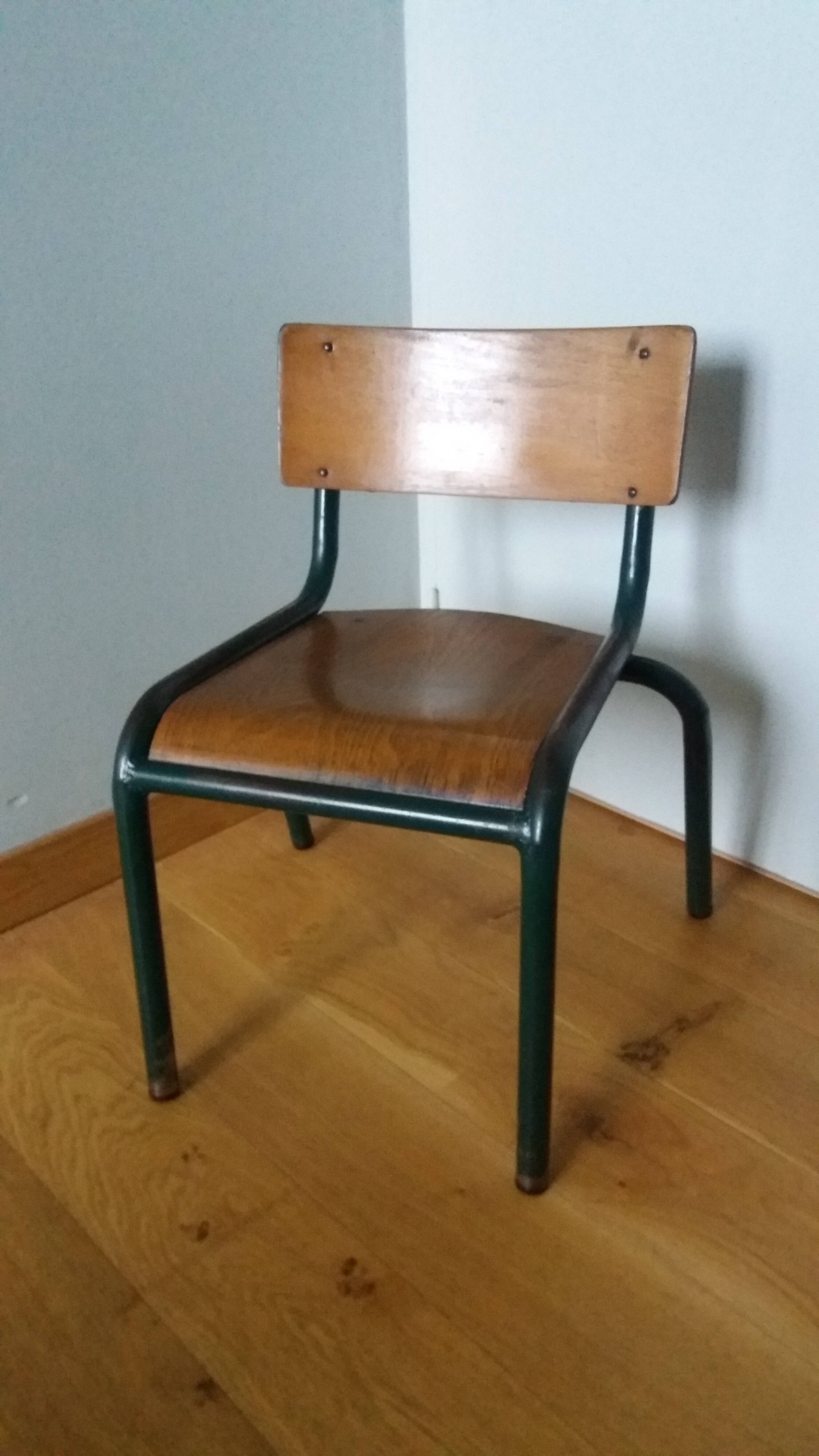 Chaise d’école enfant