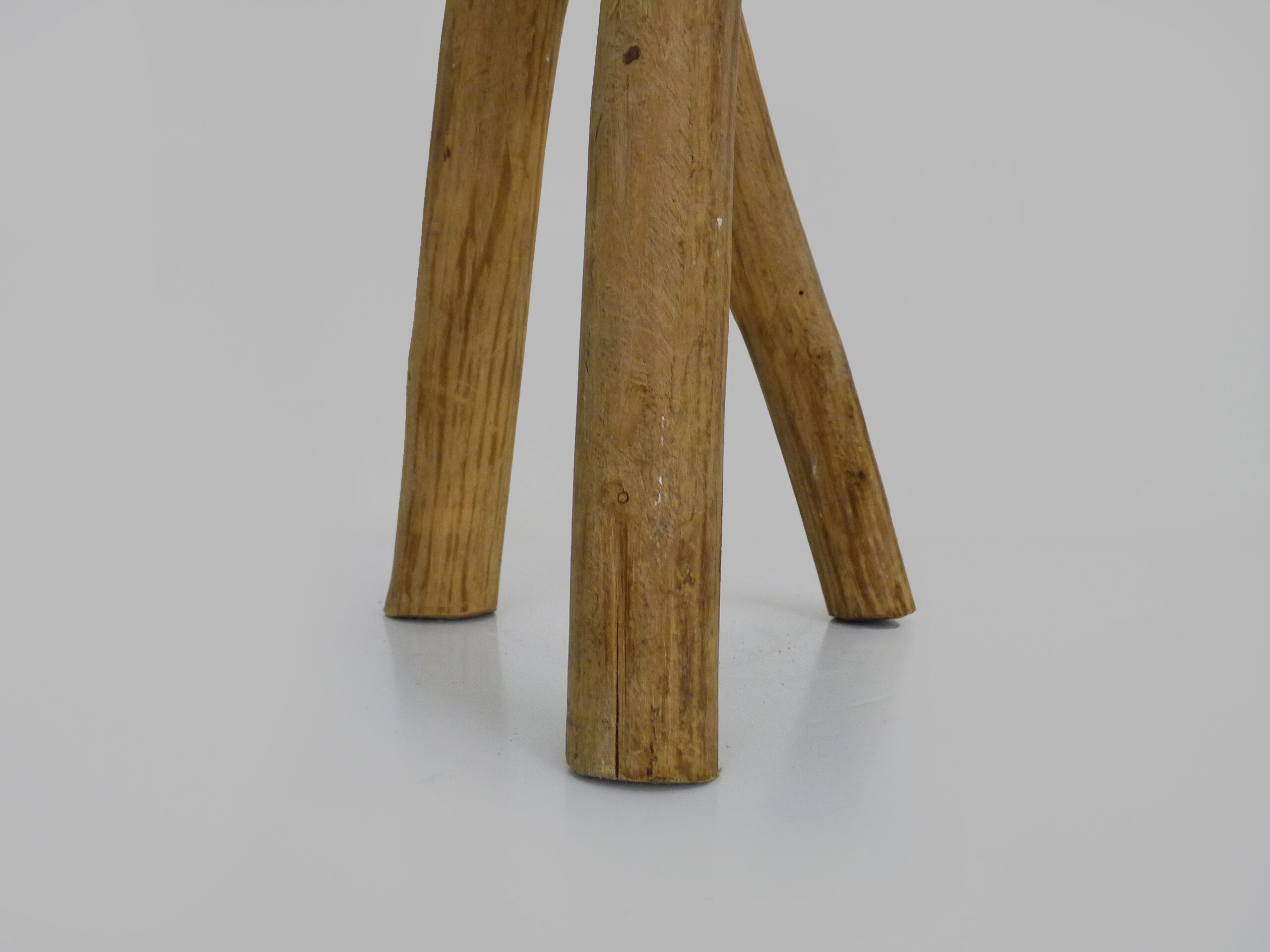 Tripod trading stool, peasant art Ariège, France (nineteenth century)