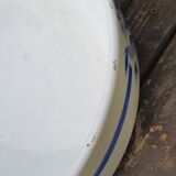 Earthenware toilet bowl