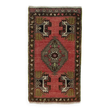 Tapis d'accent fait main. Tapis de porte vintage. Housse de siège turque. Tapis d'entrée. Tapis de cuisine.