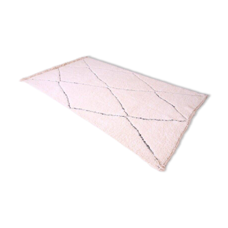 Handmade Atlas Berber rug from Oued Zam, size 250 x 250 cm.