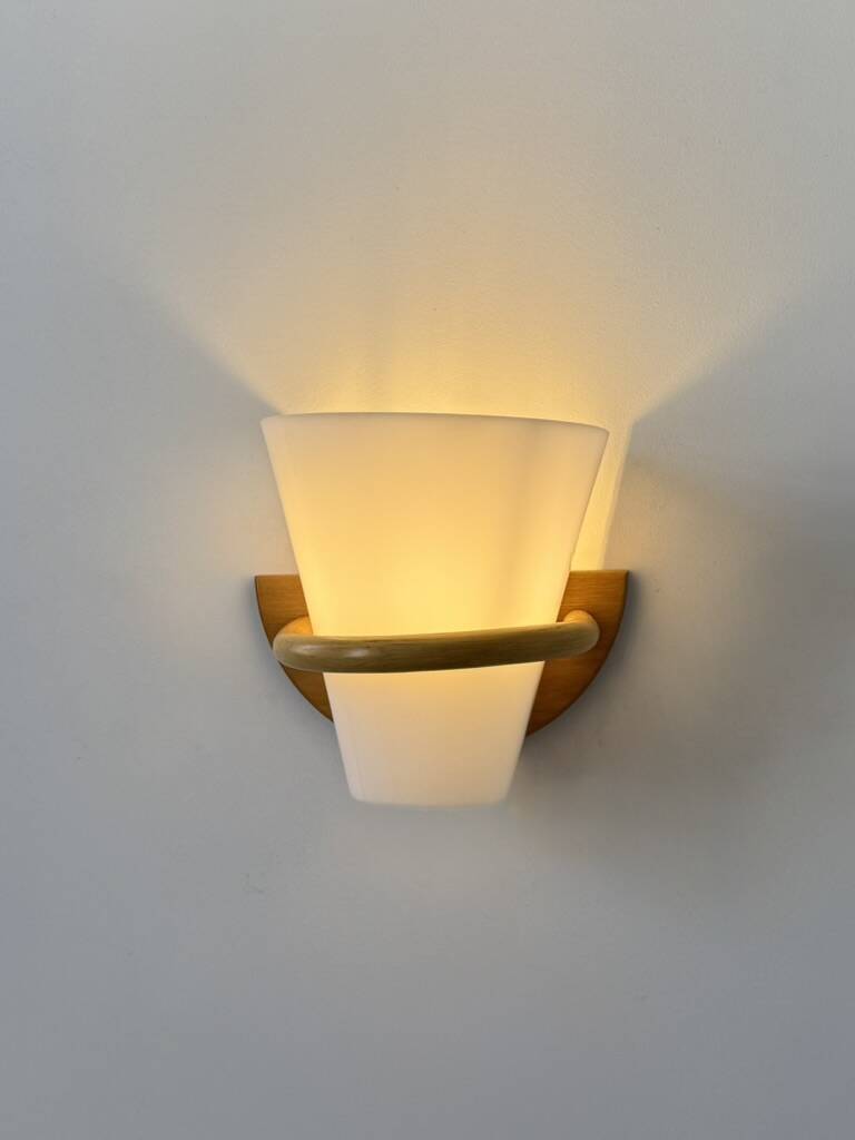 Vintage pin and opaline perspex wall light, France, 1980.