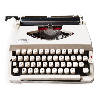 Machine à écrire  portable vintage , blanche  , fonctionnelle ,  Japy L72 , ruban neuf