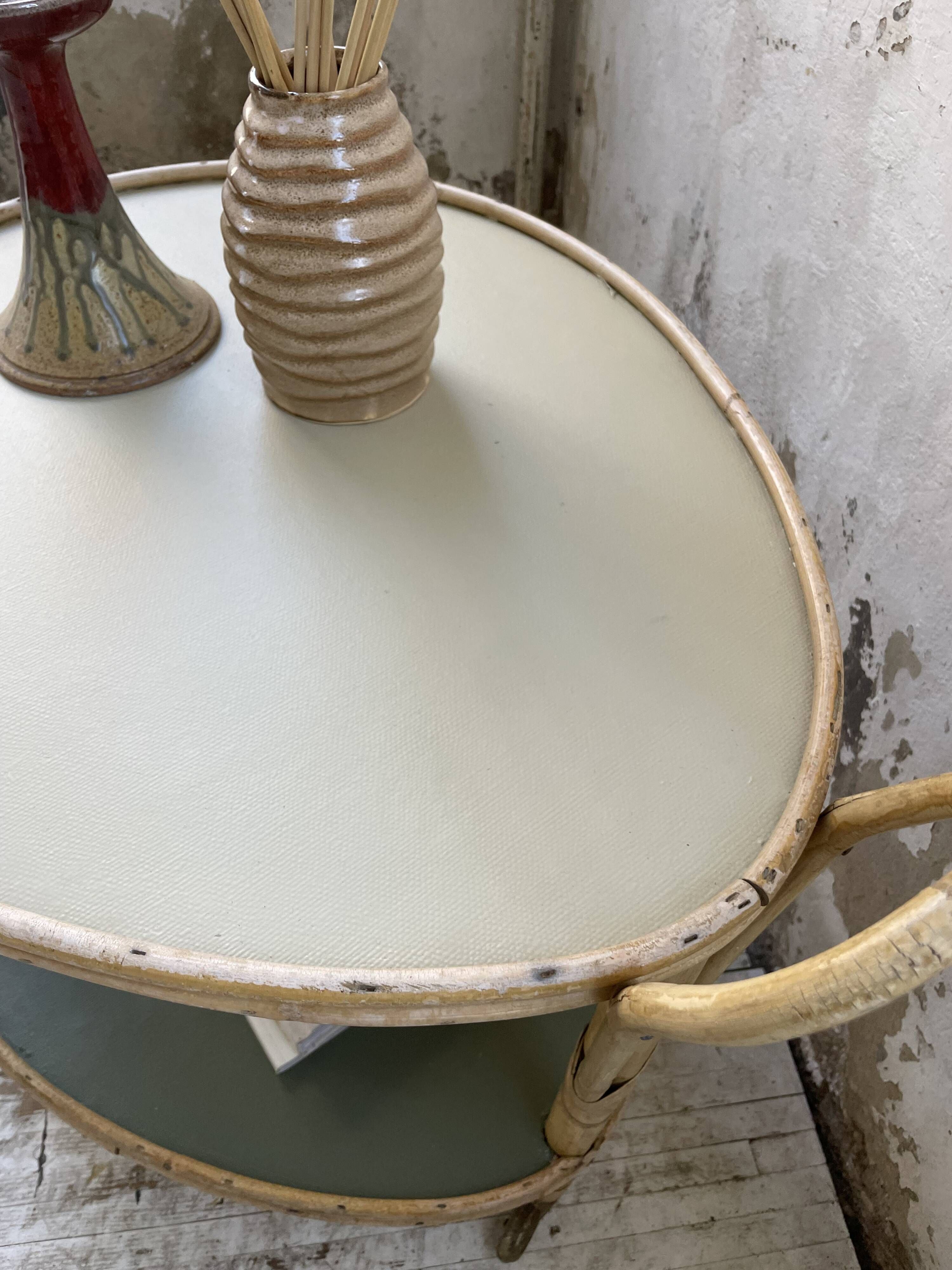 Desserte, table roulante en rotin années 60