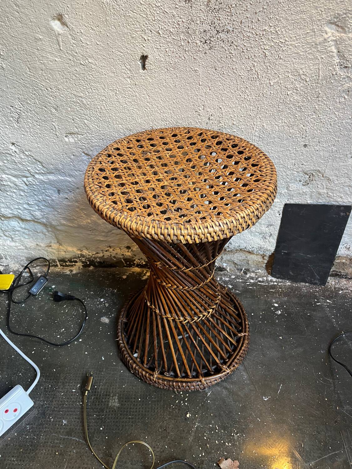 Wicker tam-tam style stool