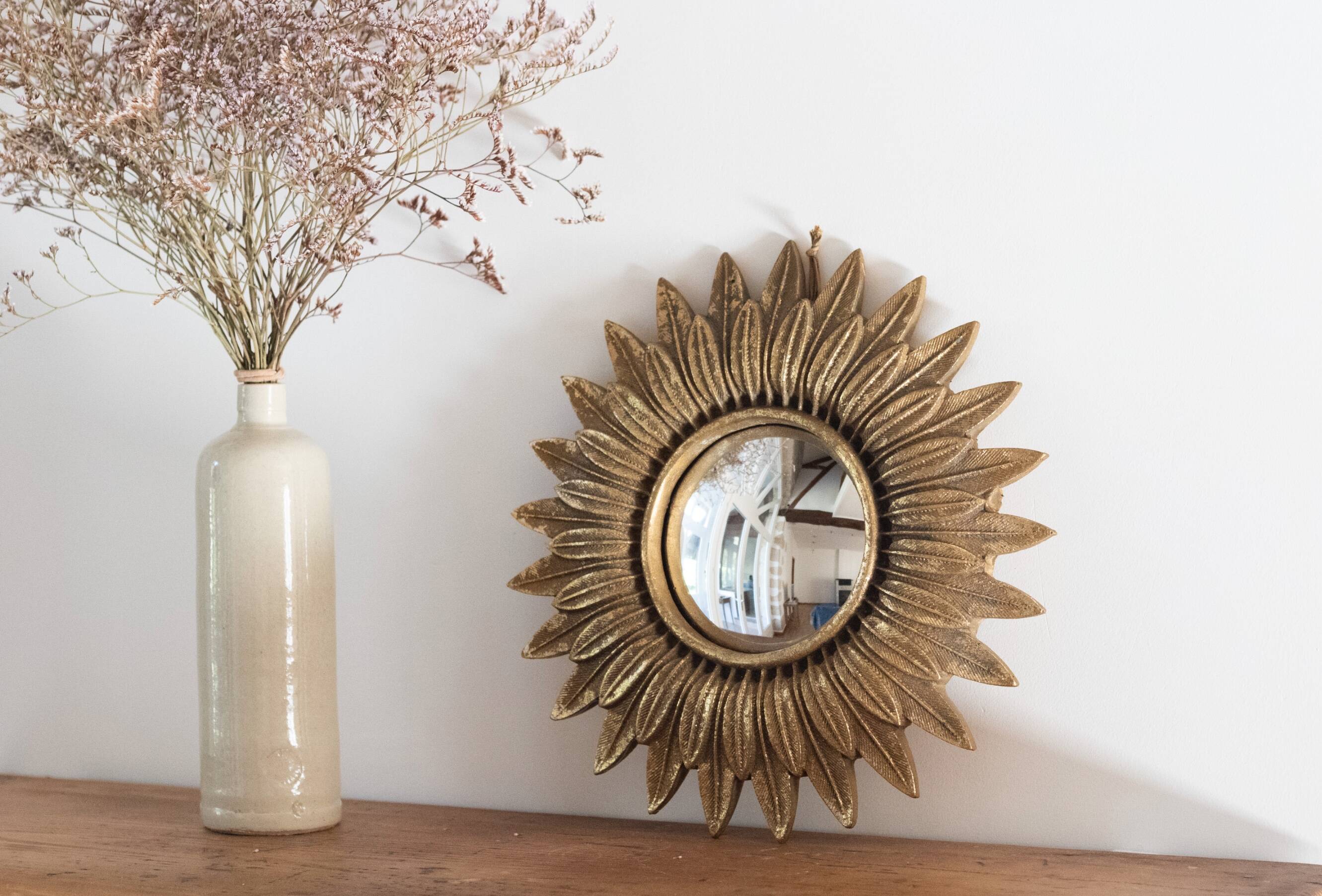 Miroir œil de sorcière : origine, style et shopping