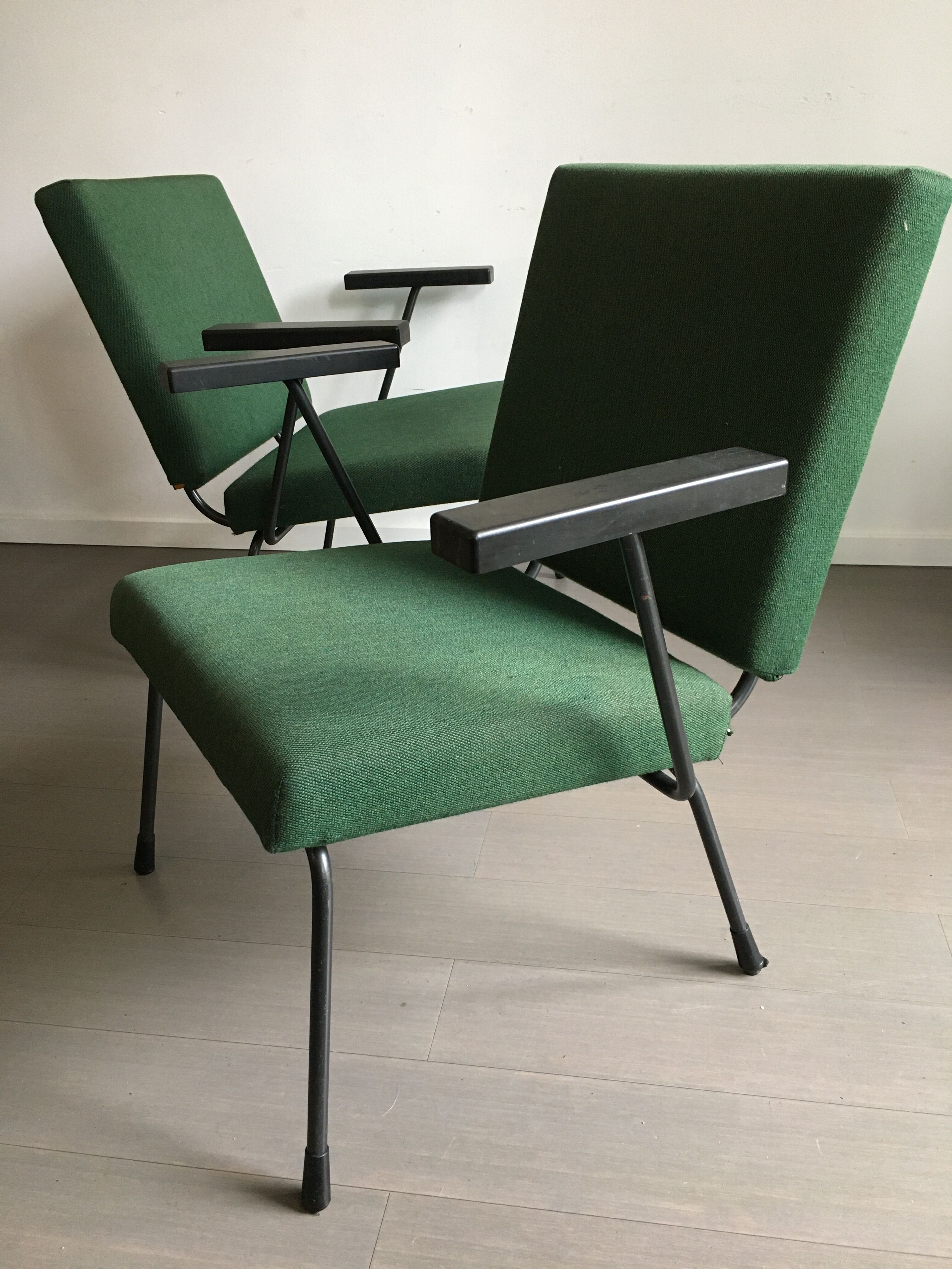 2 model 415/1401 by Wim Rietveld for Gispen 1960