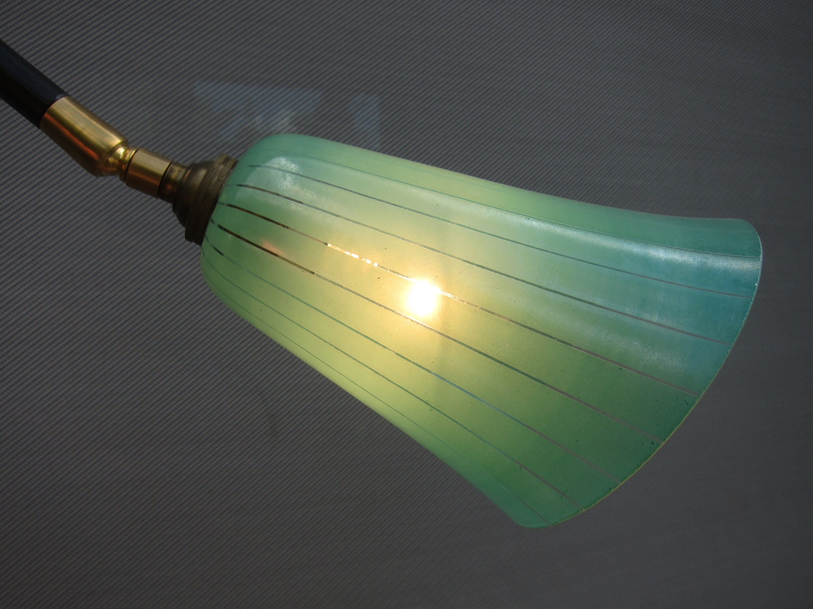 Lamp tripod Tulip green glass 1950