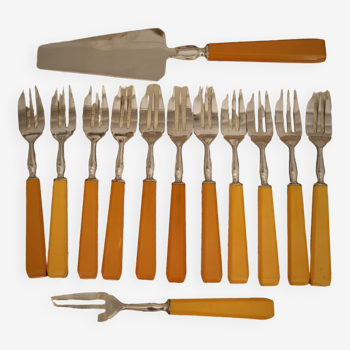 Dessert cutlery set