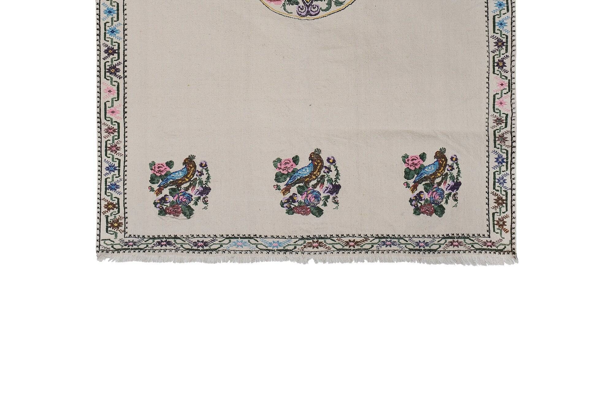 Vintage Turkish kilim, handwoven, 167x233 cm.