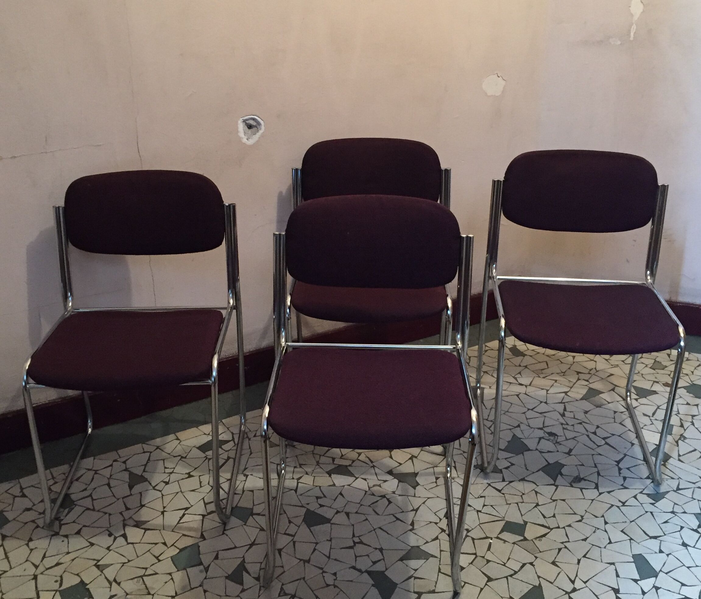 Série de 4 chaises chromées 1970