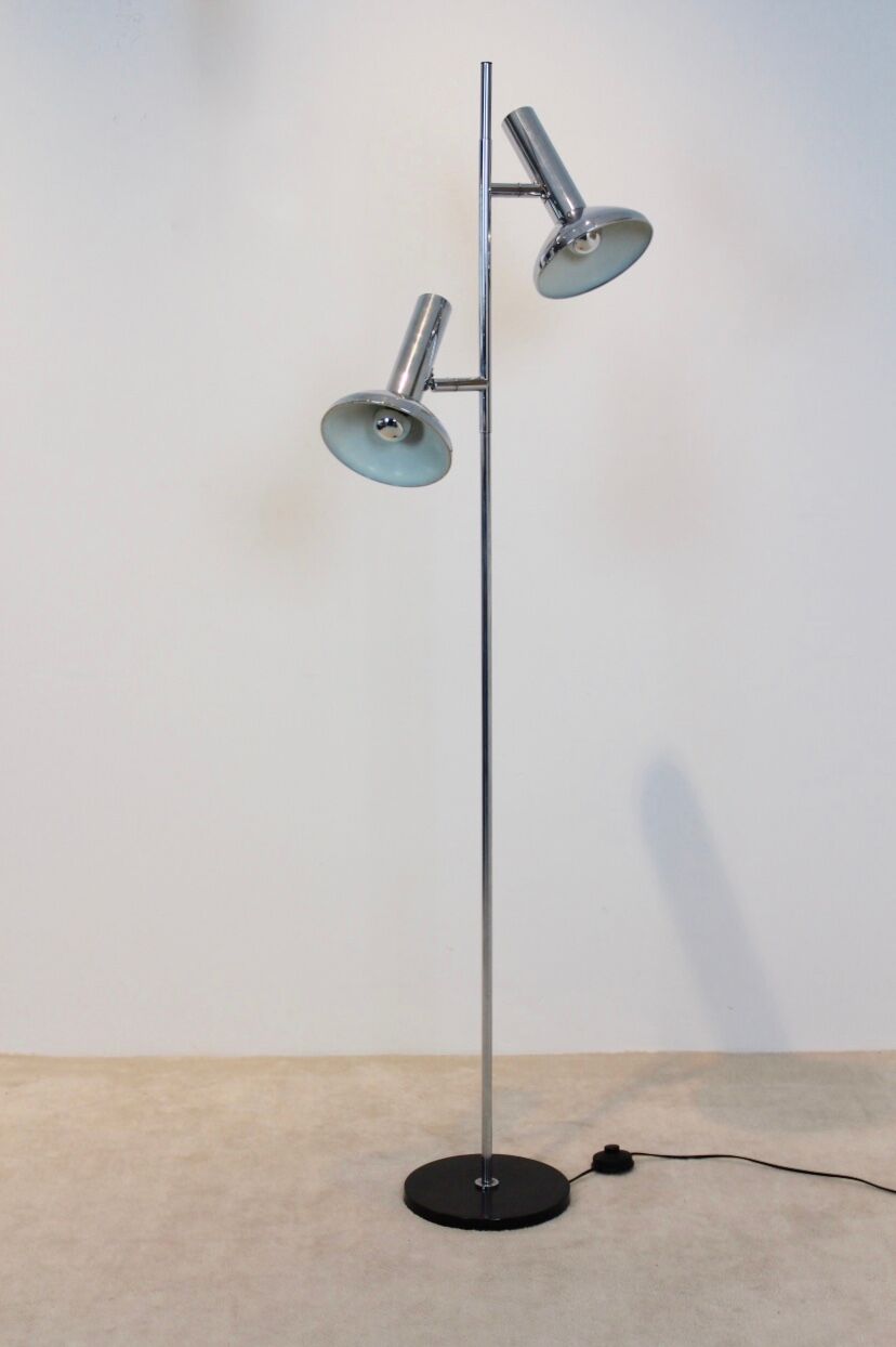 Lampadaire Koch & Lowy  en métal chromé