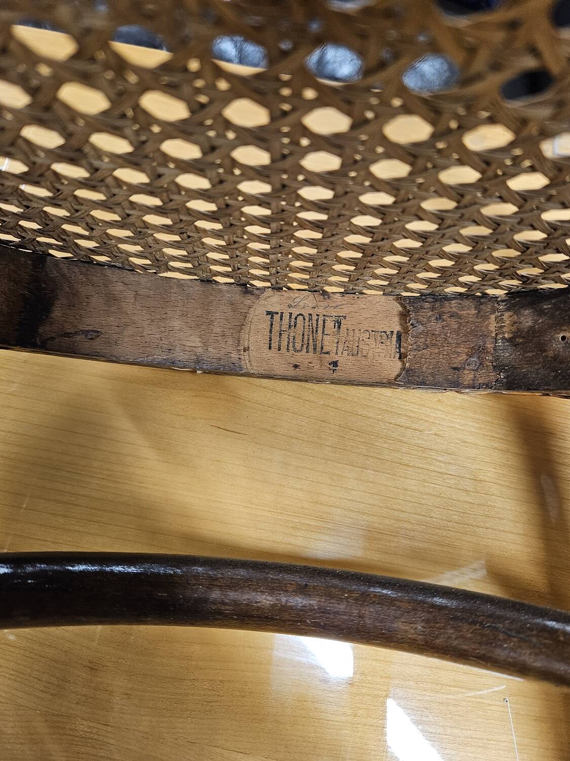 Pair of Thonet austria Nr 18 curved wood bistro chairs