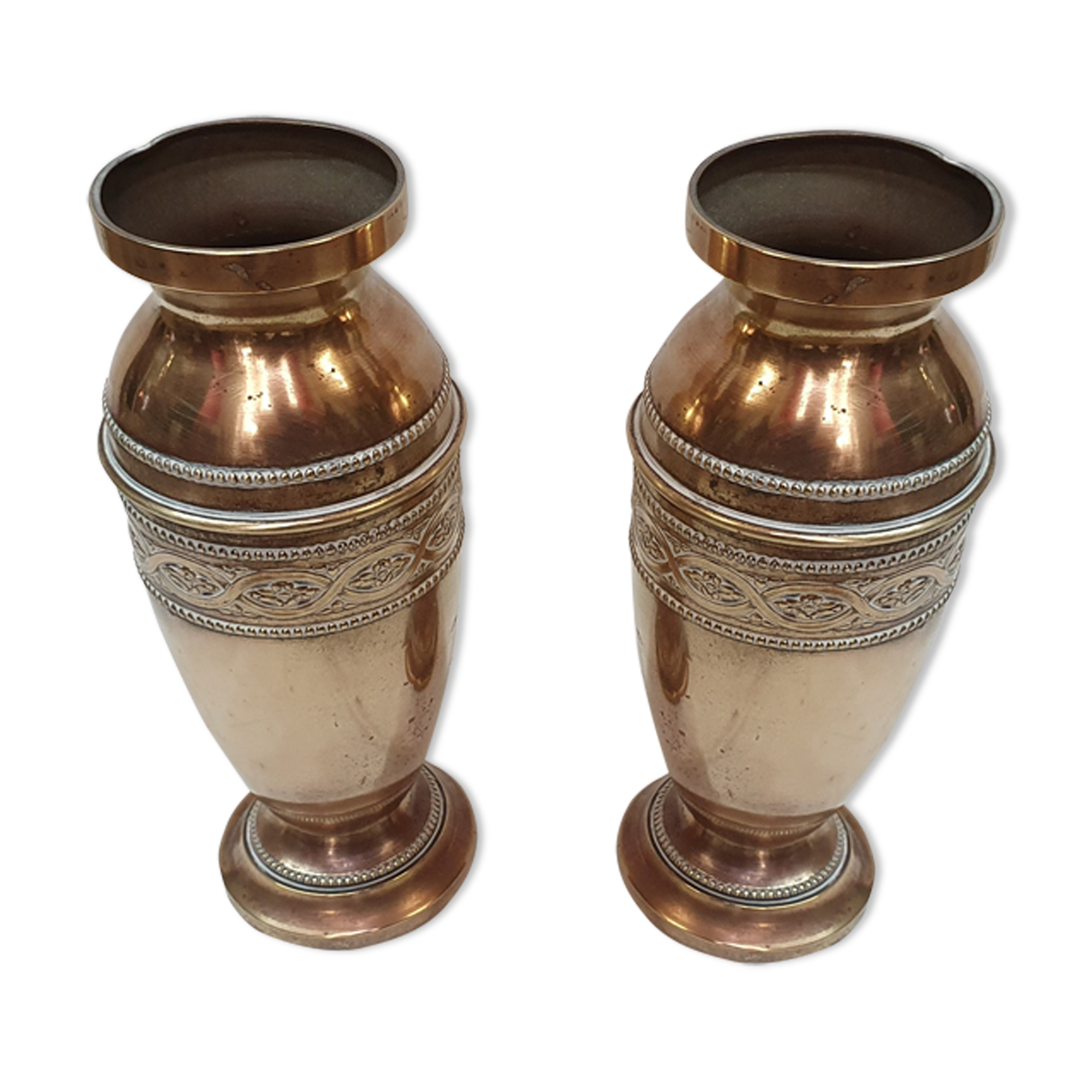 Pair of vases, in copper, early XXth