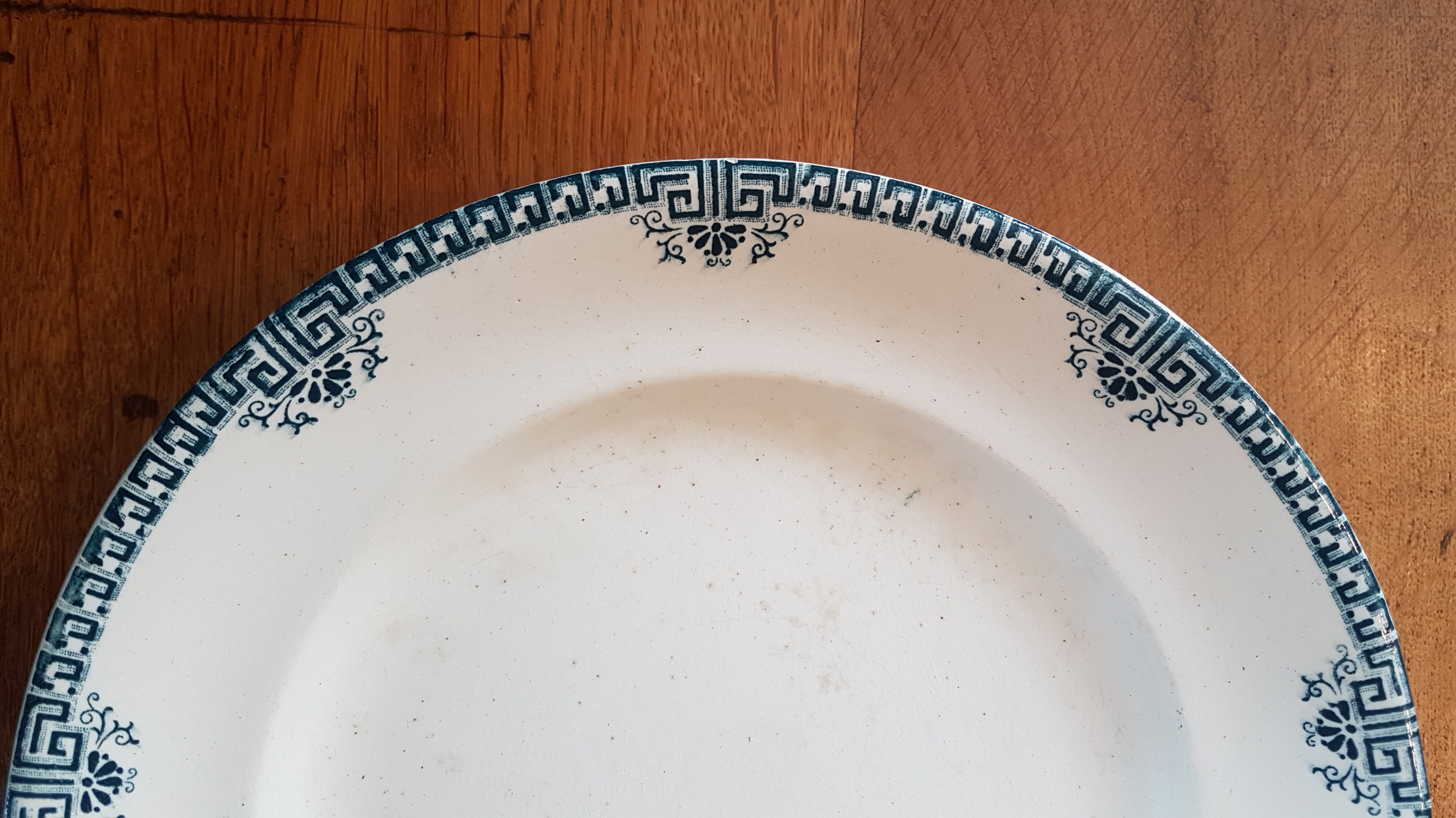 Dish to pie, to décor anthique old earthenware compote