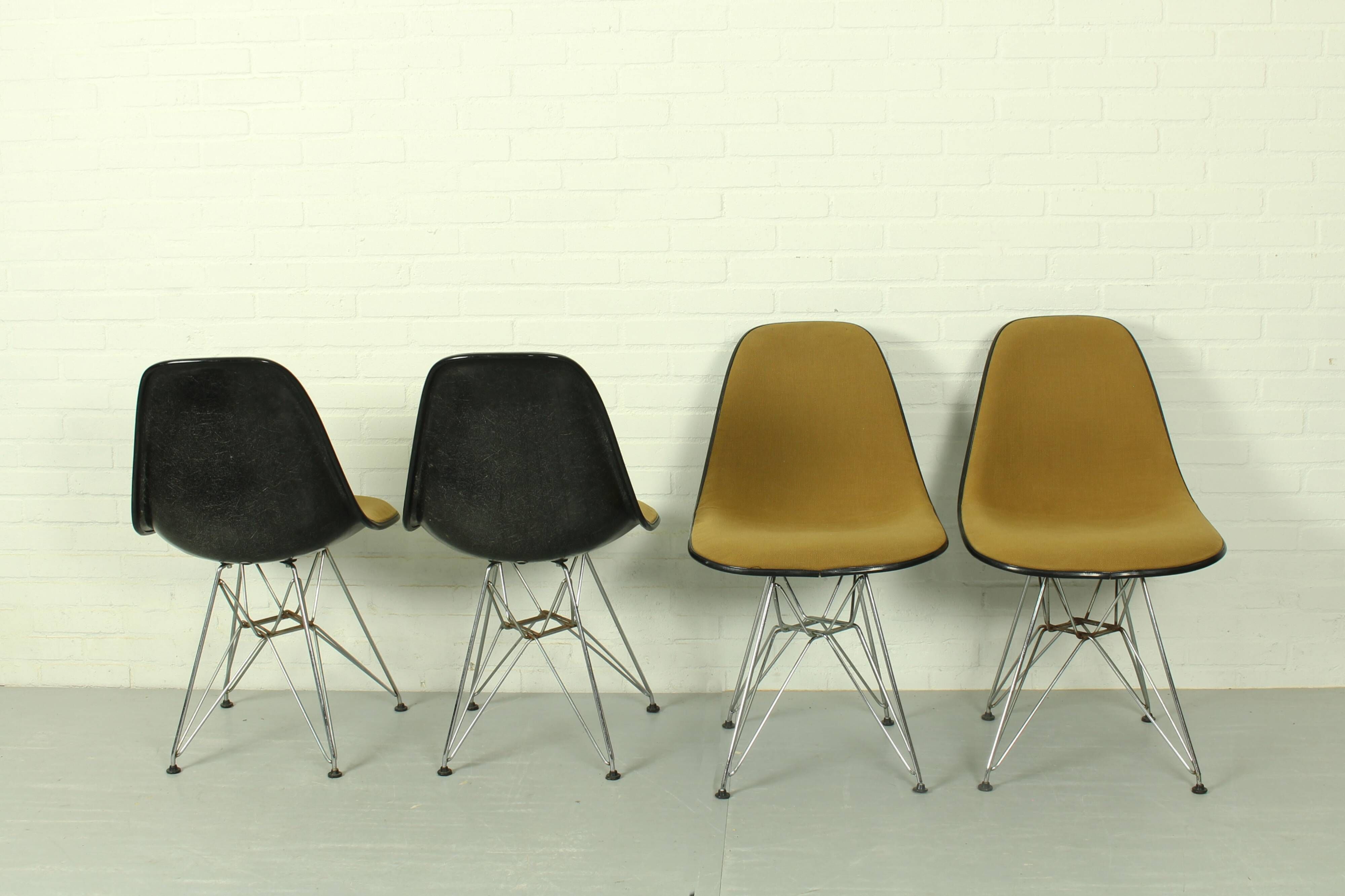 Set of 4 Yellow Herman Miller Original Vintage Eames Upholstered DSR Dining Side Chair, 1960s