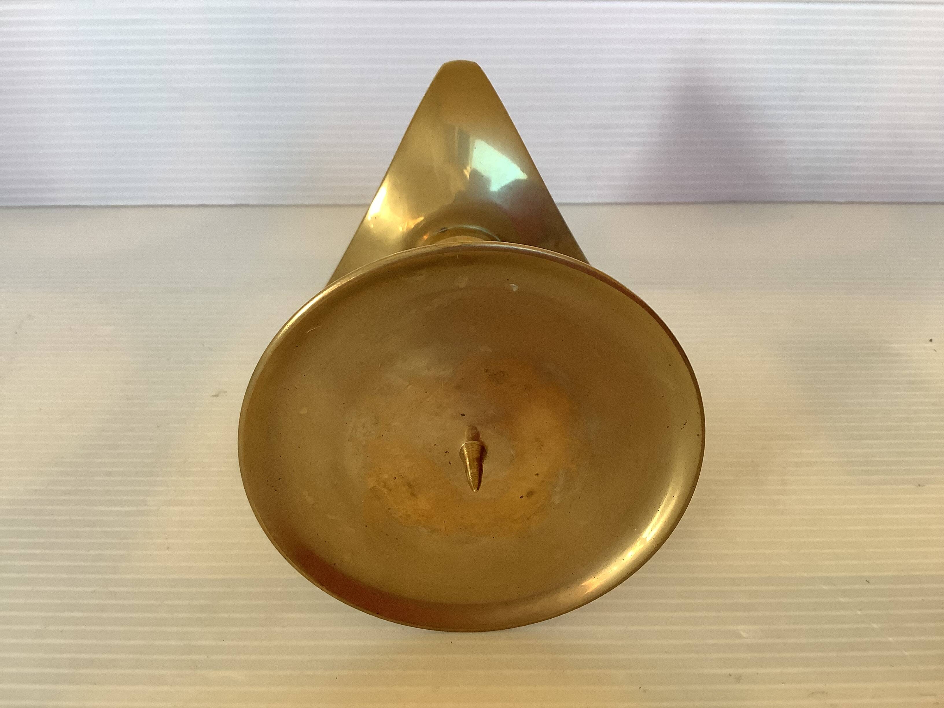 Tripod candlestick in brass