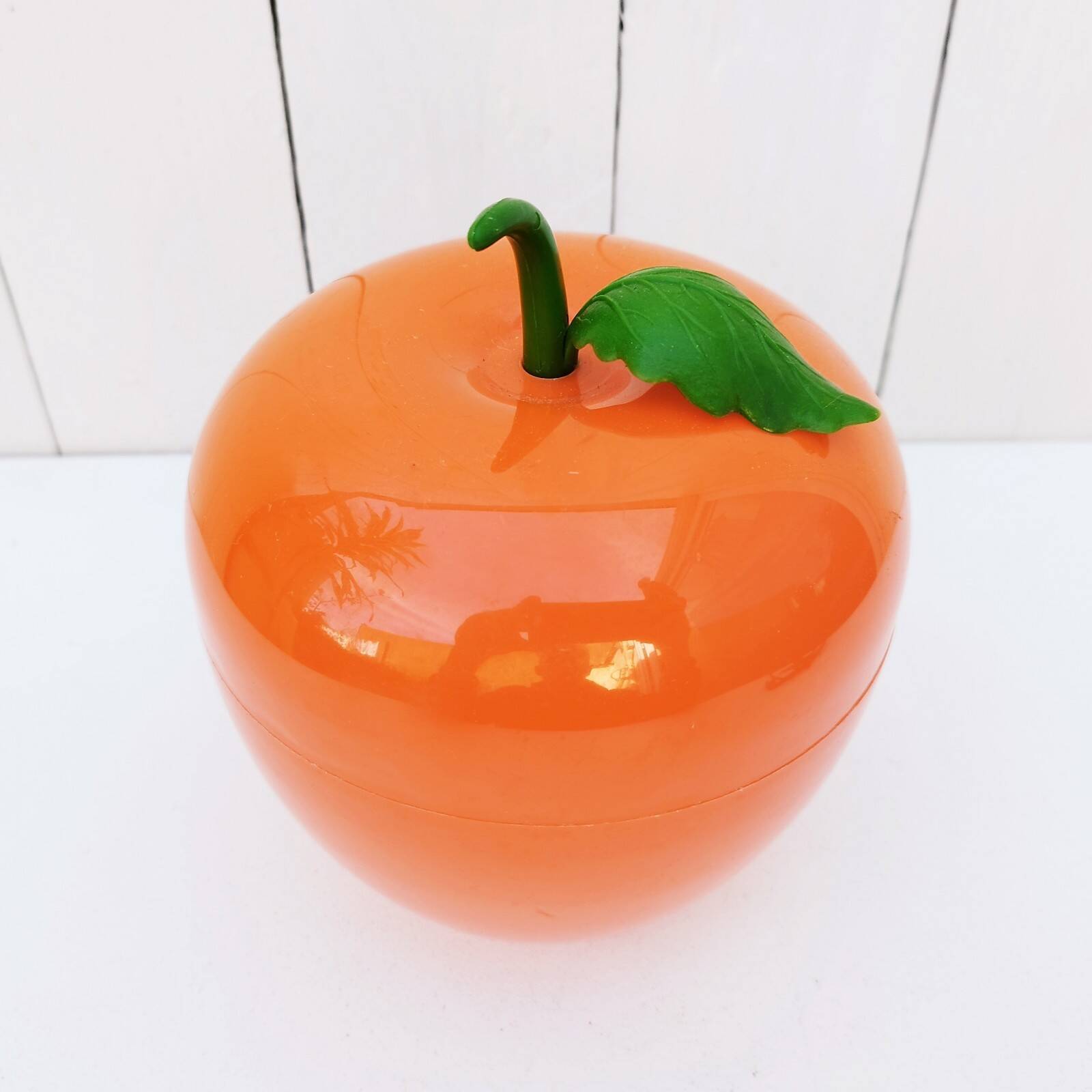 Vintage orange Somm ice cube 70's icon