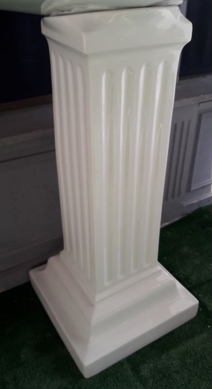 Gothy foot, Art Deco sink