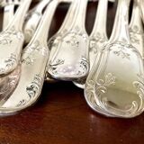 36-piece silver-plated cutlery set