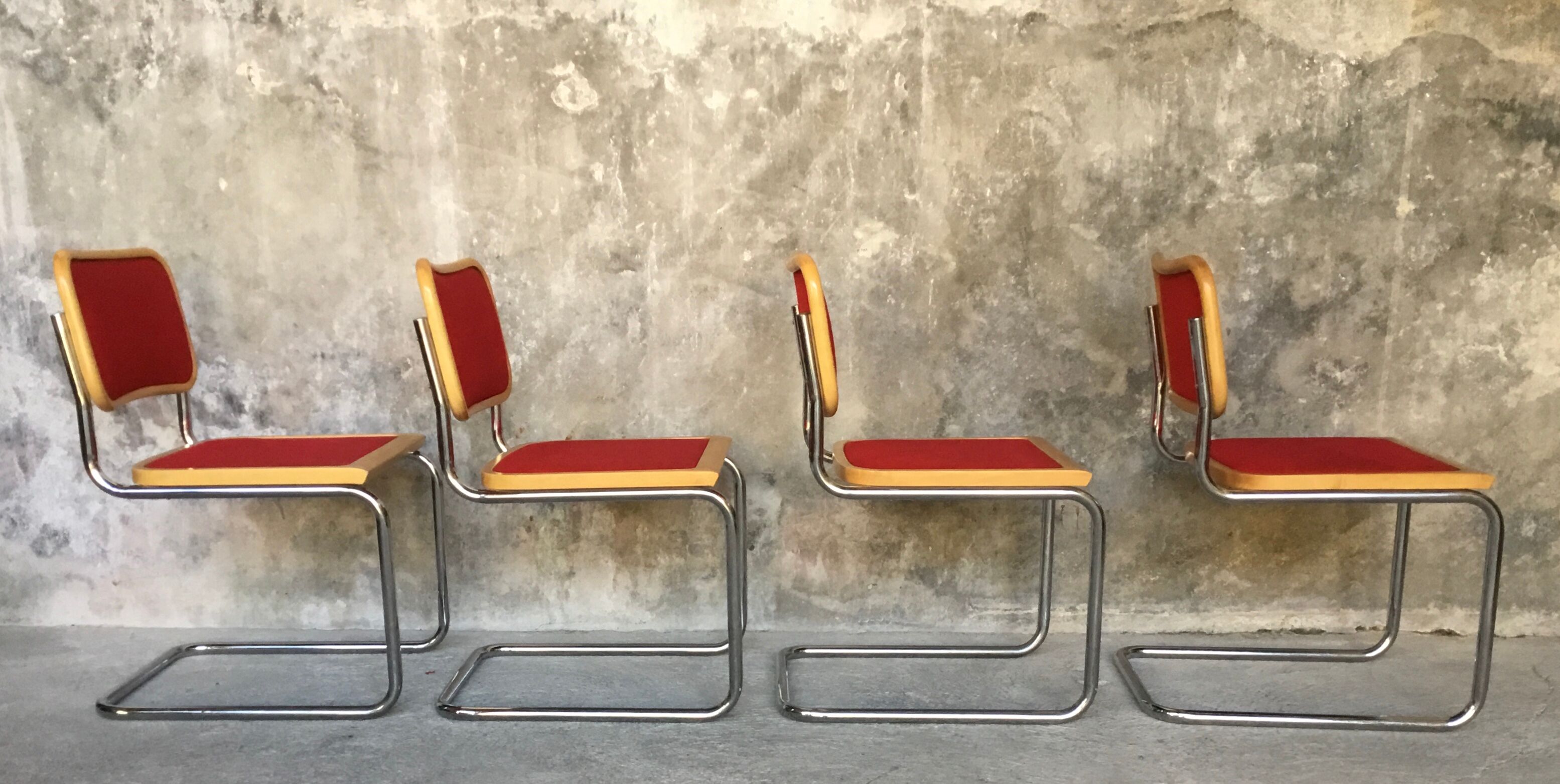 Chaise Cesca modèle B32 par Marcel Breuer, bois et velours rouge - 1970