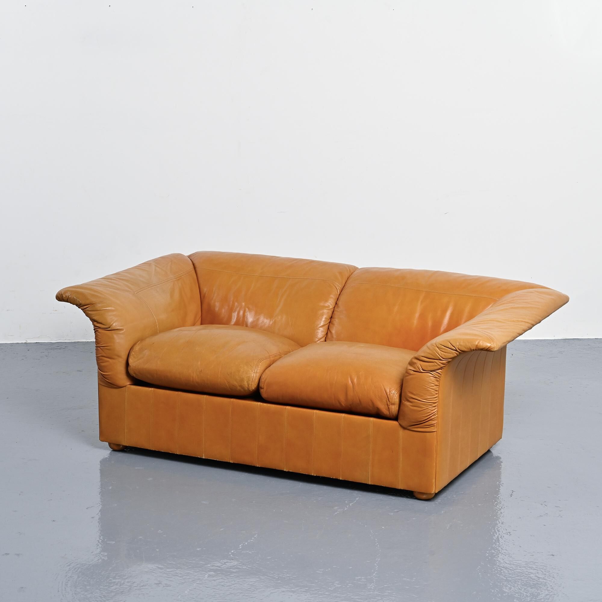 Paire de canapés Loto en cuir par Luigi Massoni pour Poltrona Frau, Italie, 1976