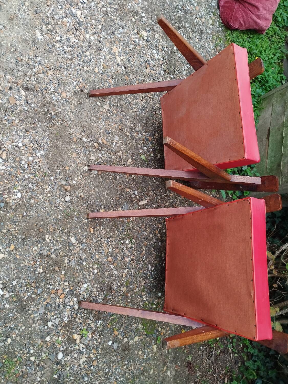Paire de fauteuils anciens pieds compas