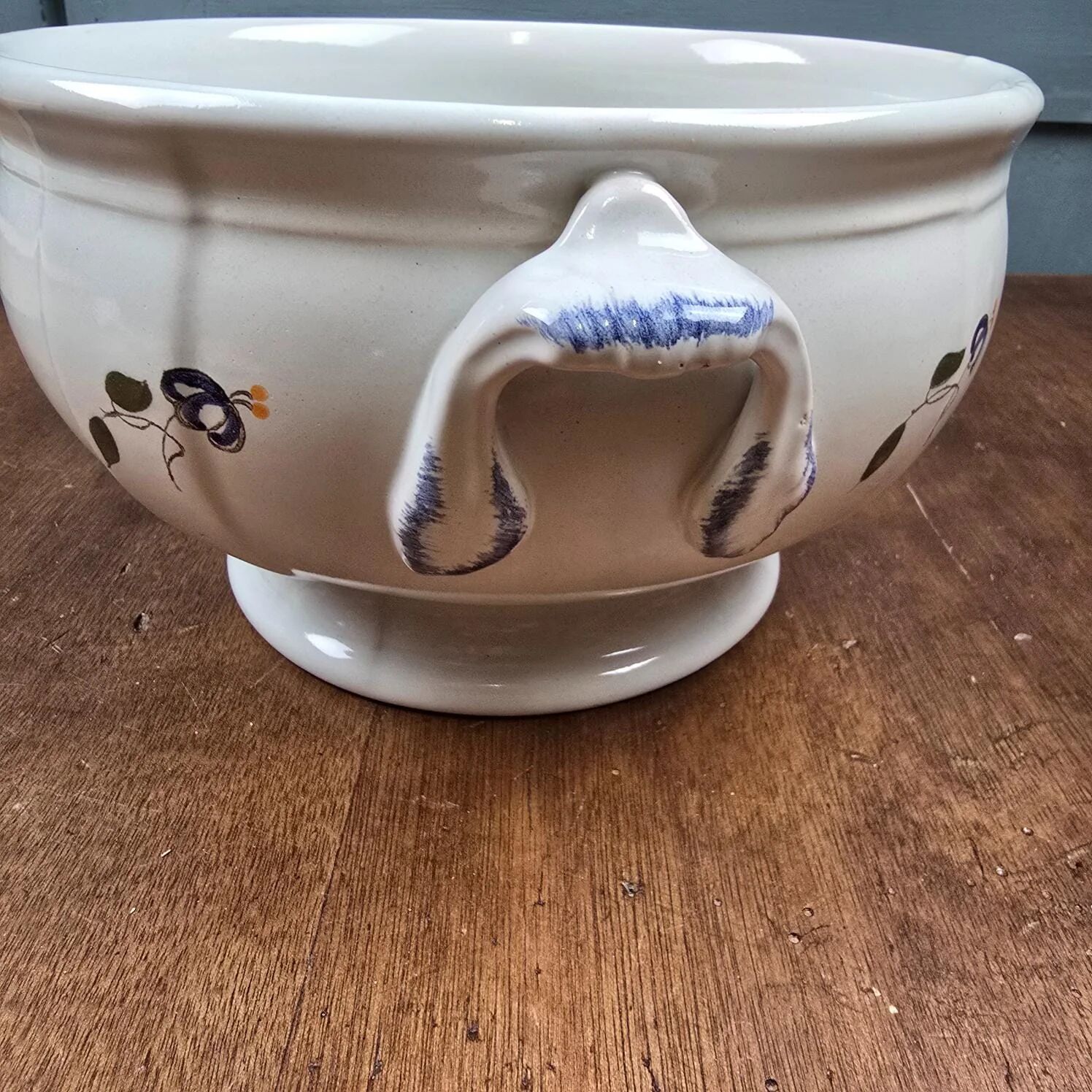 Vintage soup tureen base MBFA Pornic Aunis M.A., hand-painted earthenware