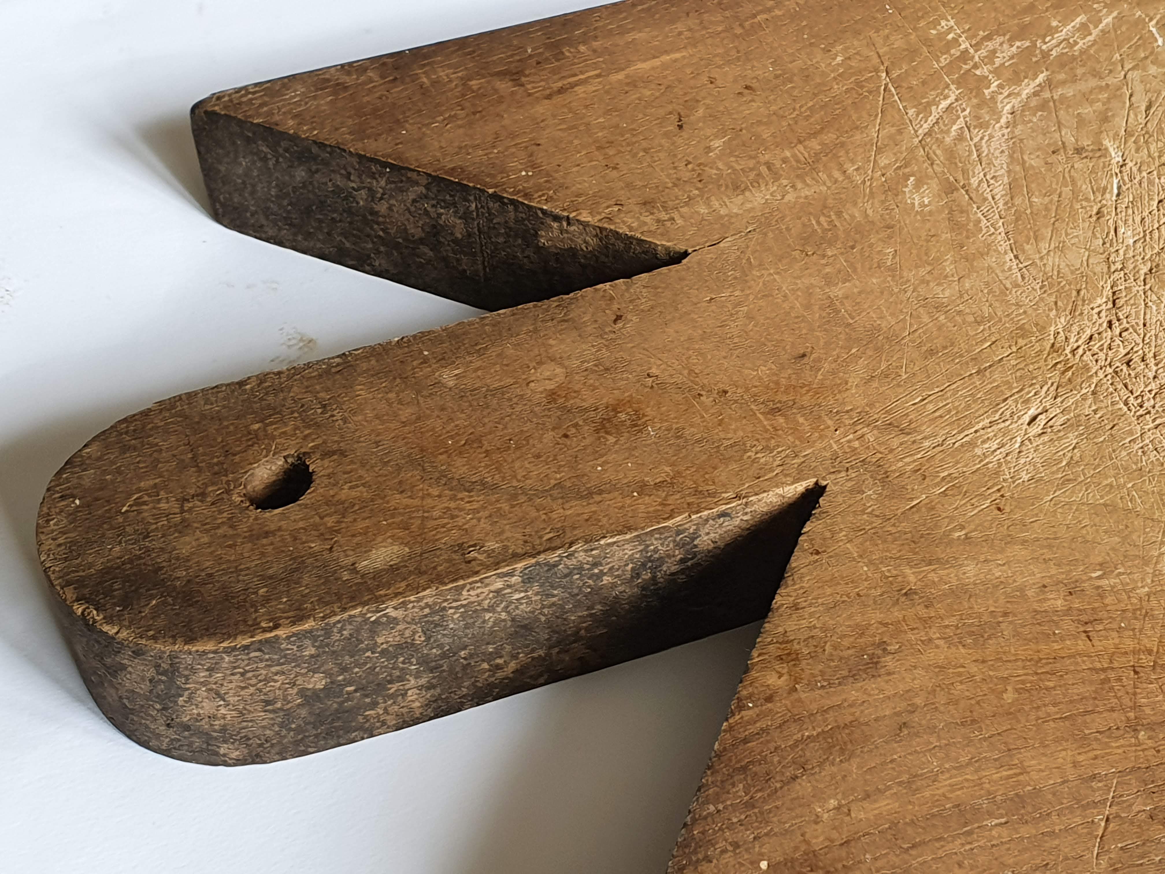 Wooden cutting board