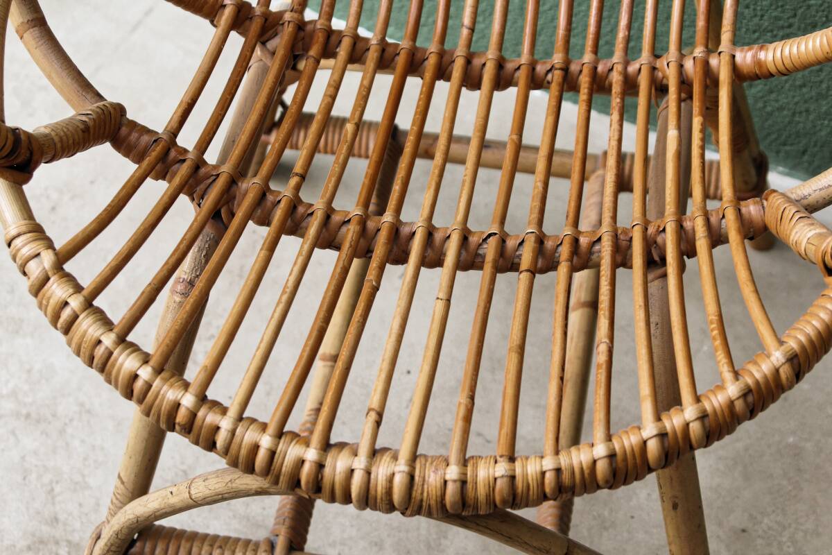 Rattan egg chair