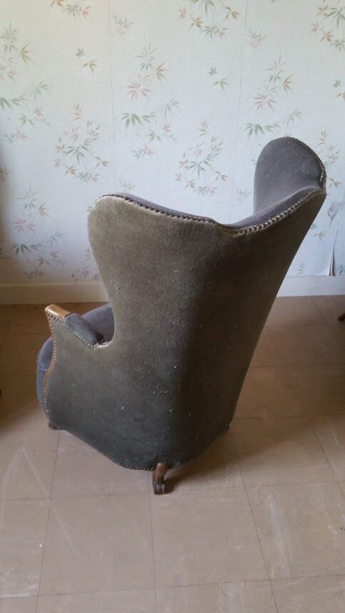 Pair of sculptural Bergère barrel armchairs