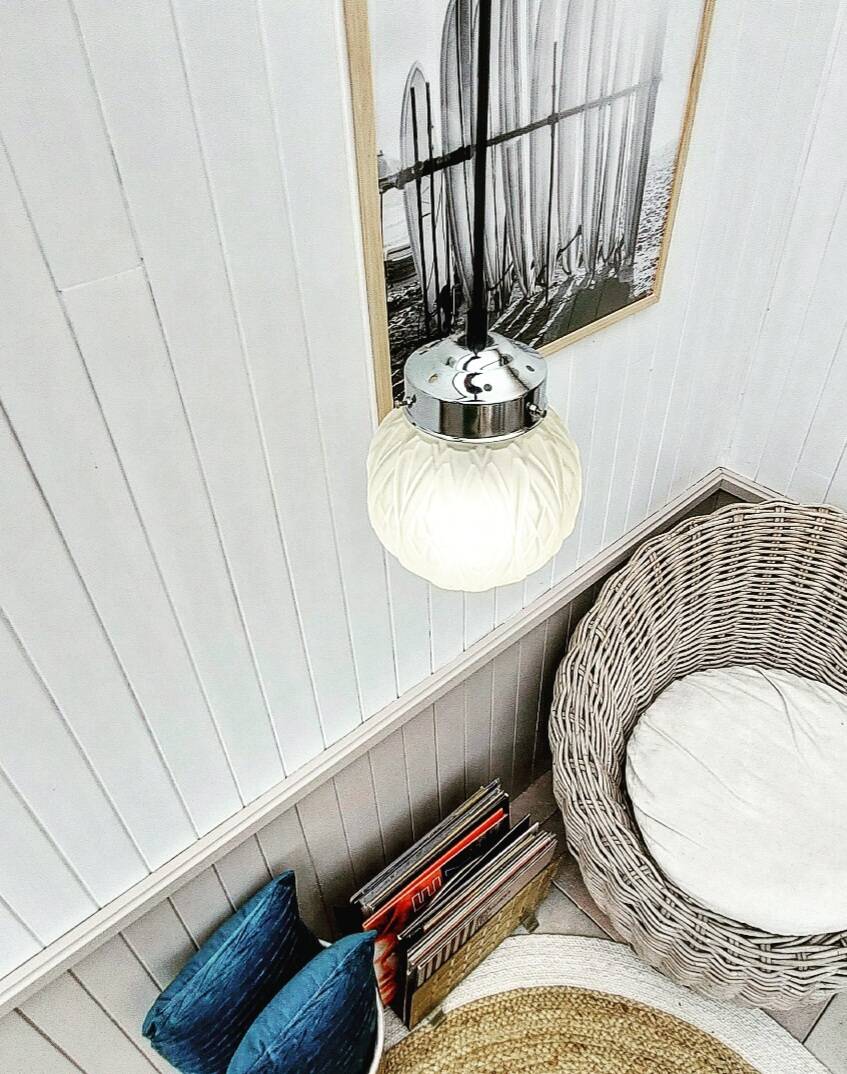 Art deco globe pendant light