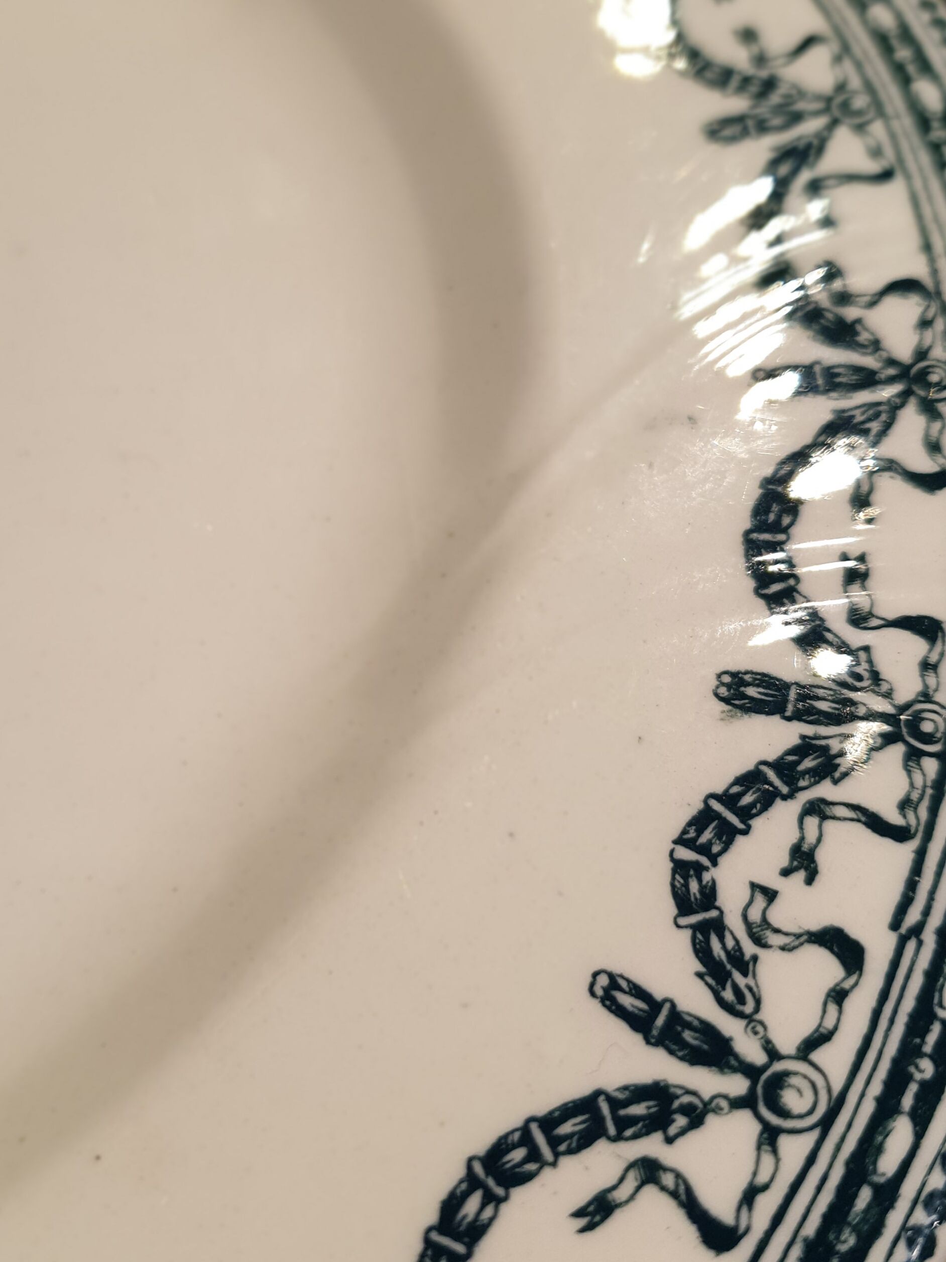 Flat plates iron earth Salins