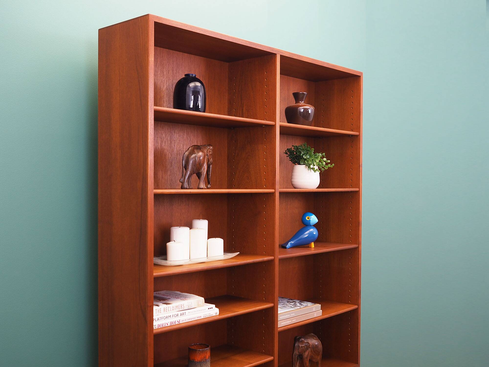 Teak bookcase, Danish design, 1960s, designer: Børge Mogensen
